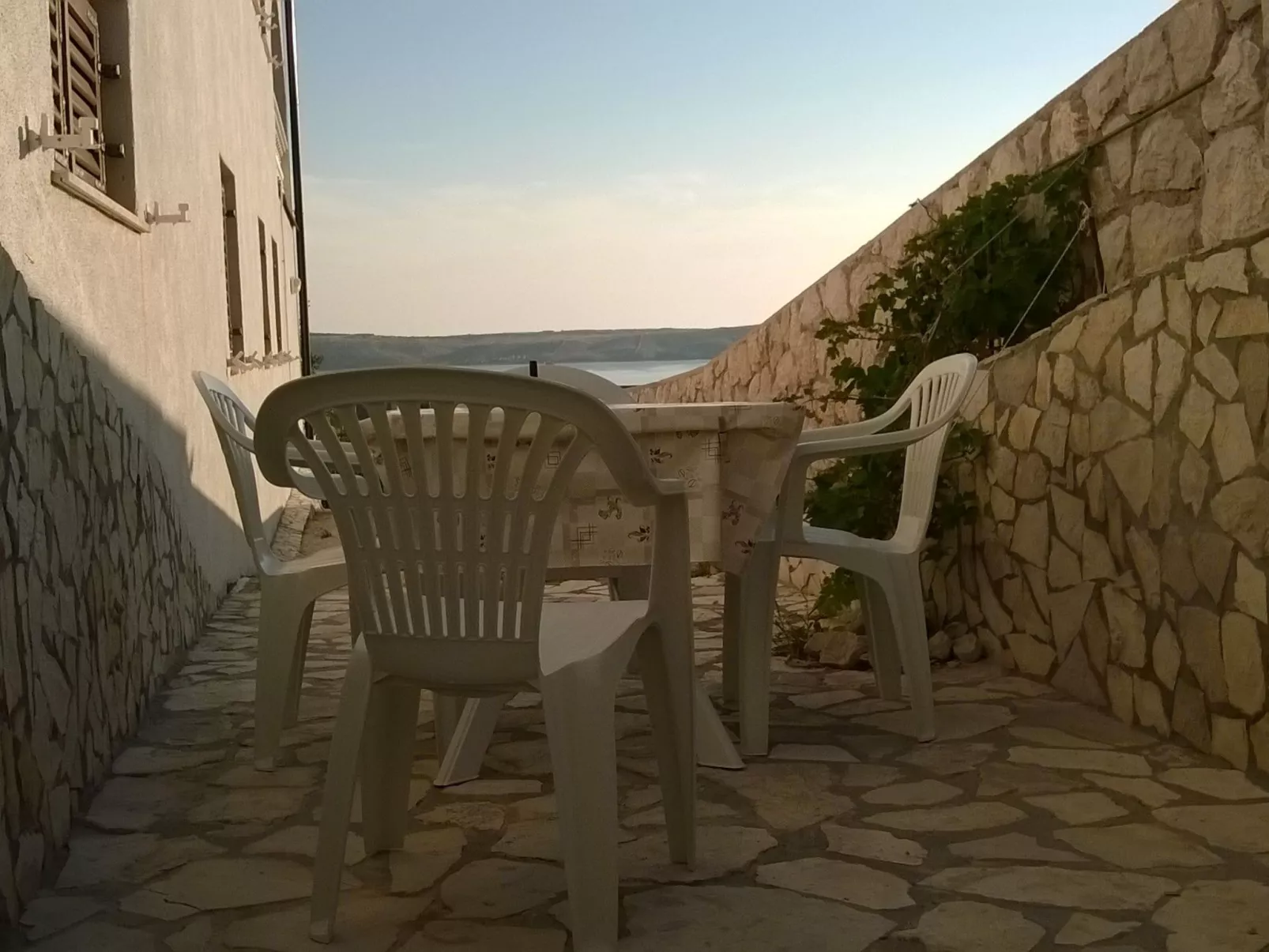 Appartement mit Blick auf das Wasser-Dehors