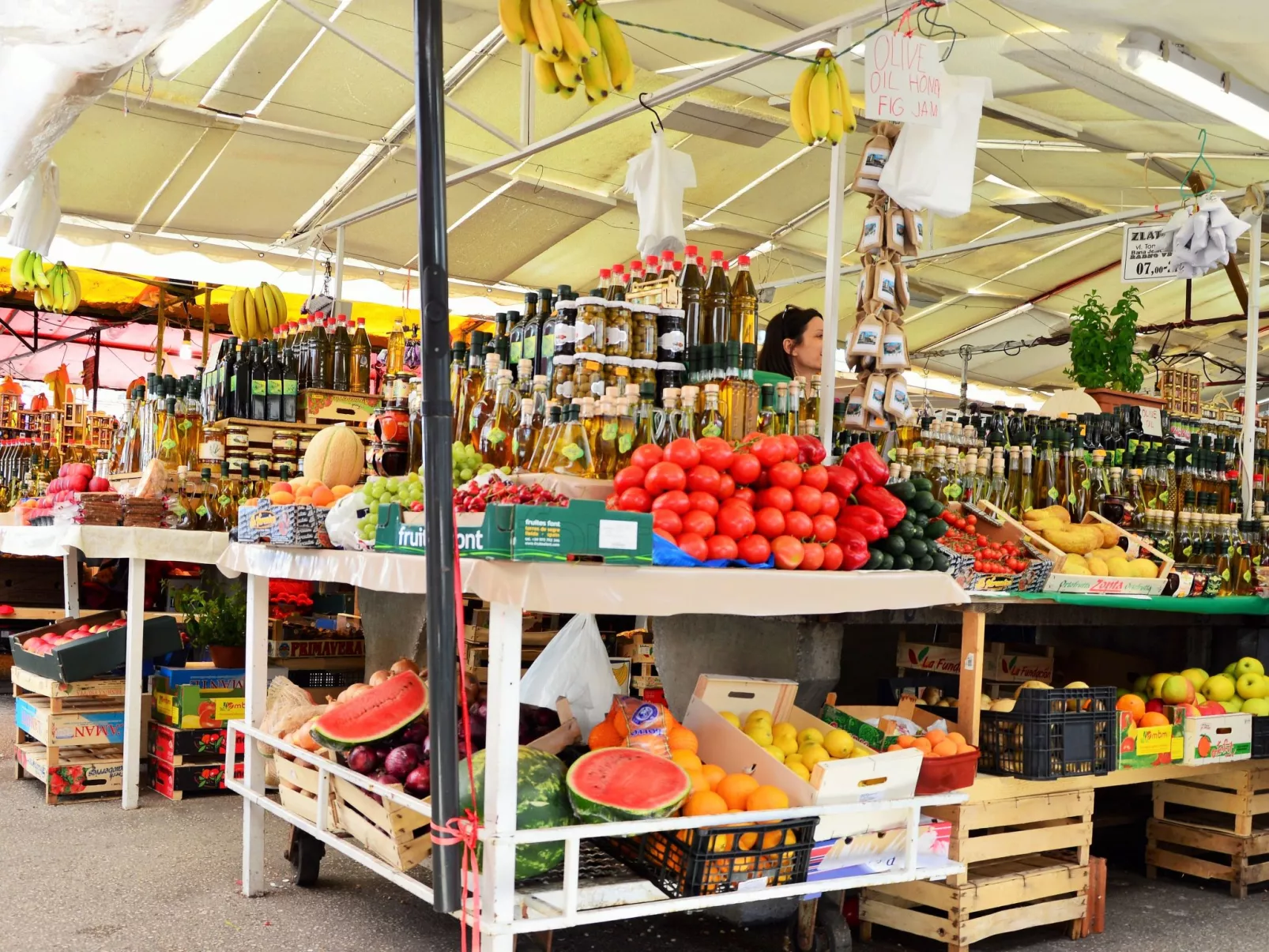 Erdgeschosswohnung mit viel Komfort und Terrasse-Draußen