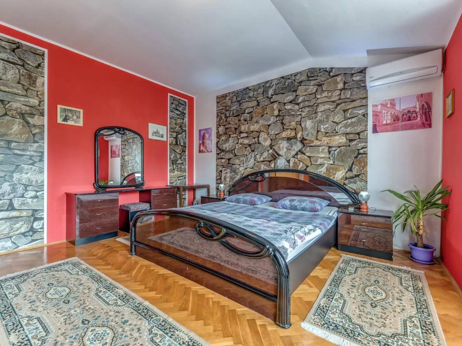 Appartement "Slavica" mit Blick auf das Wasser-Dedans