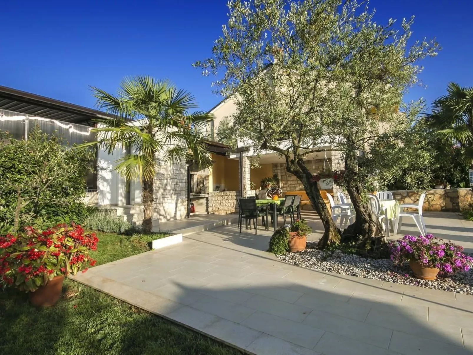 Residence Livija 2-Draußen