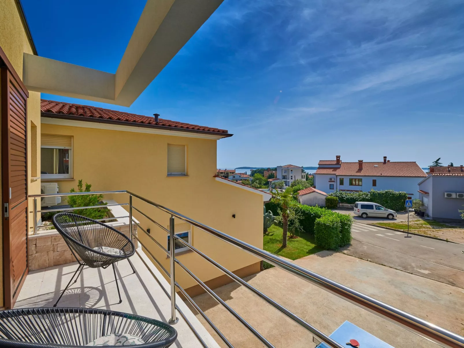 Haus in Fažana mit Terrasse und schöner Aussicht-Draußen