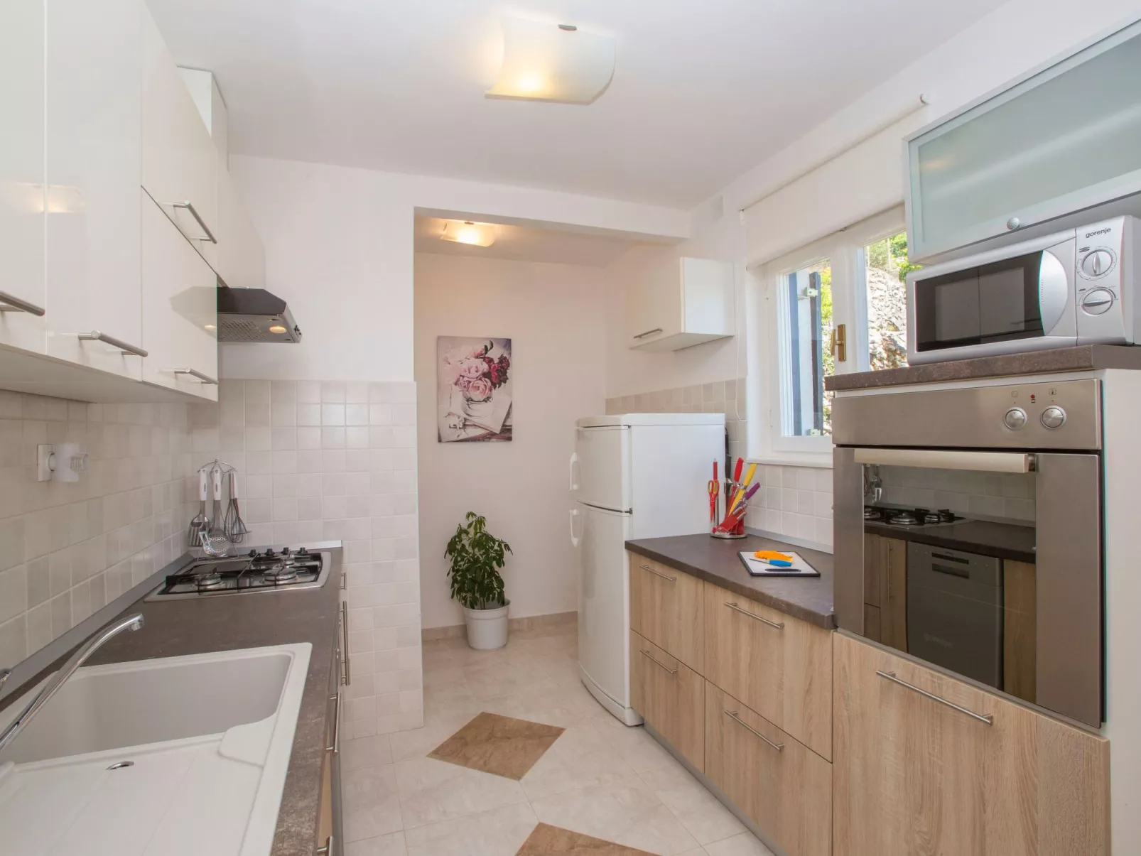 Mit eigenem Pool und schönem Meerblick-Inside