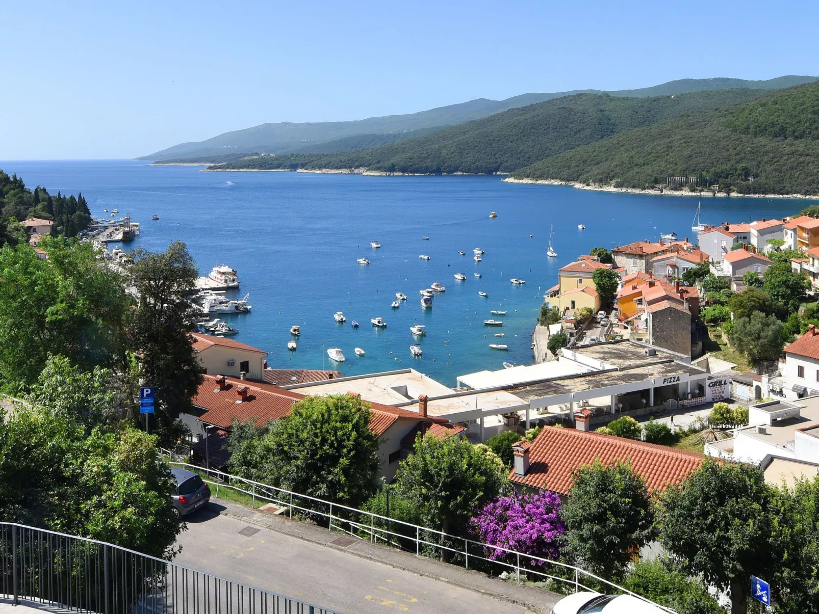 'Persic' mit privatem Pool-Dehors