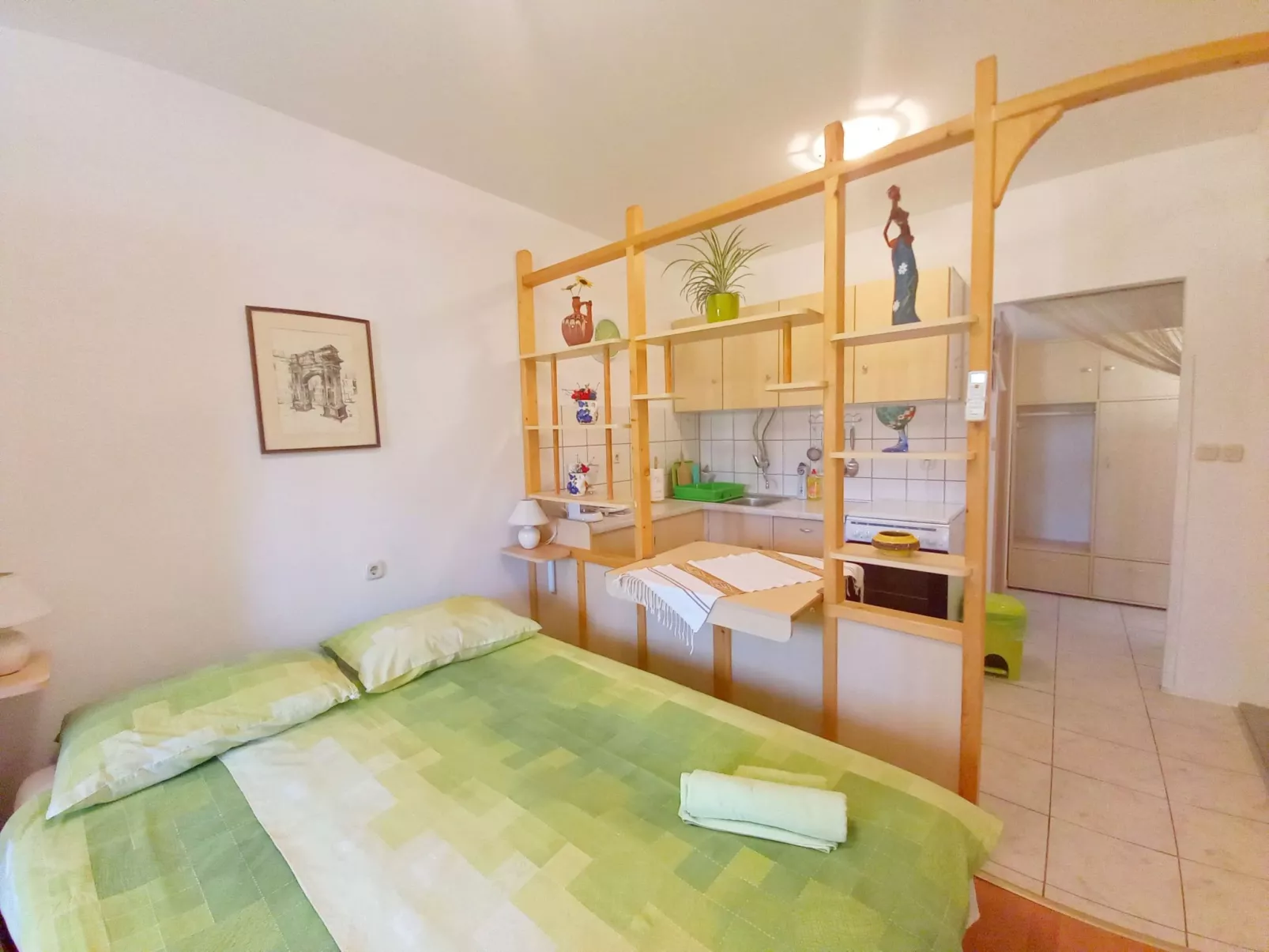 Schönes Apartment in Pješčana Uvala, Strand in der Nähe-Dedans