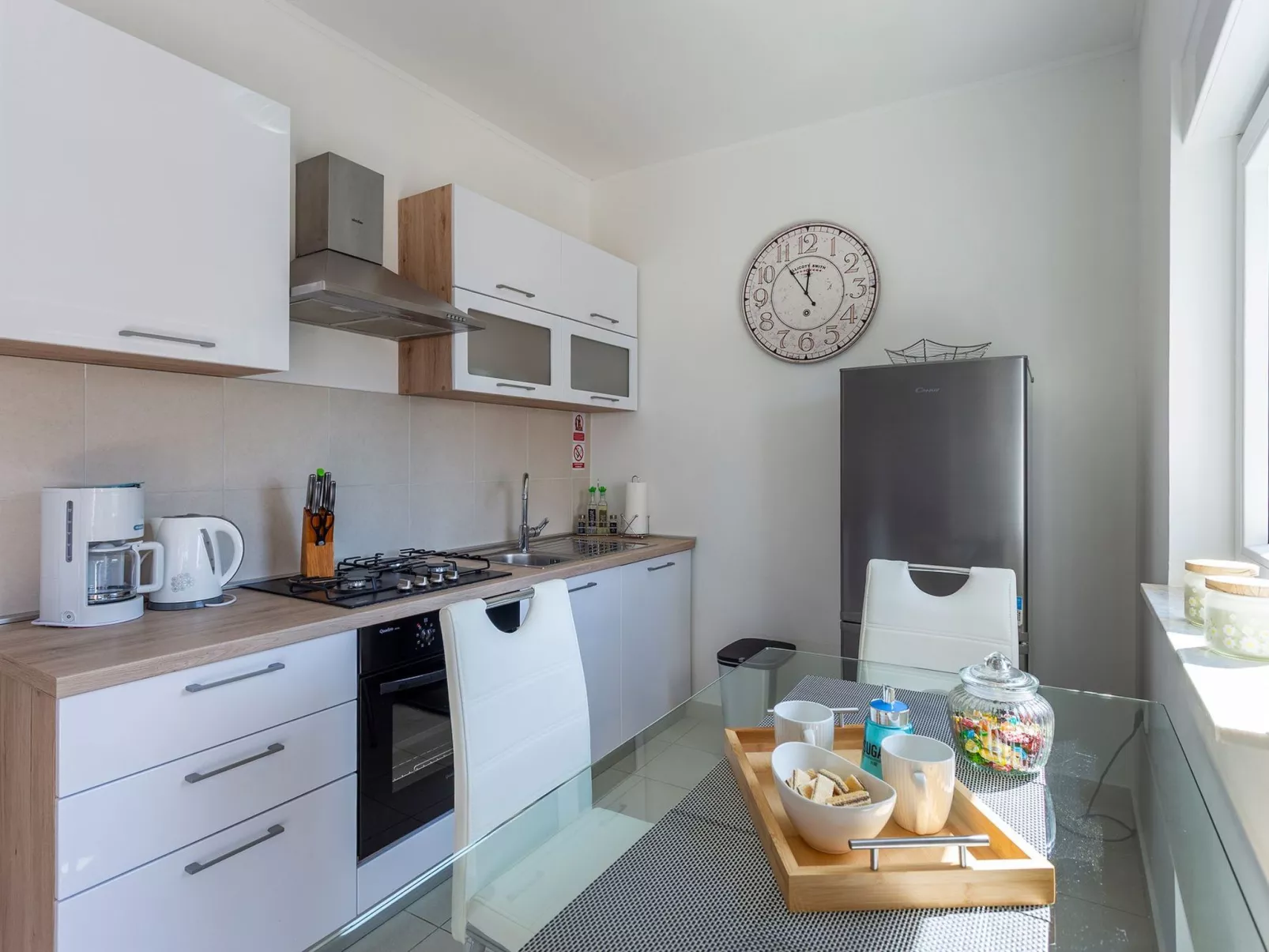 Appartement in Stoja mit Terrasse-Drinnen