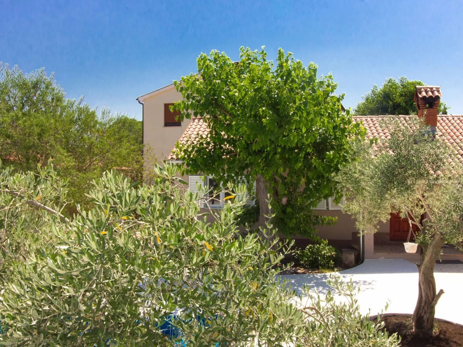 AQUA mit Pool-Outside