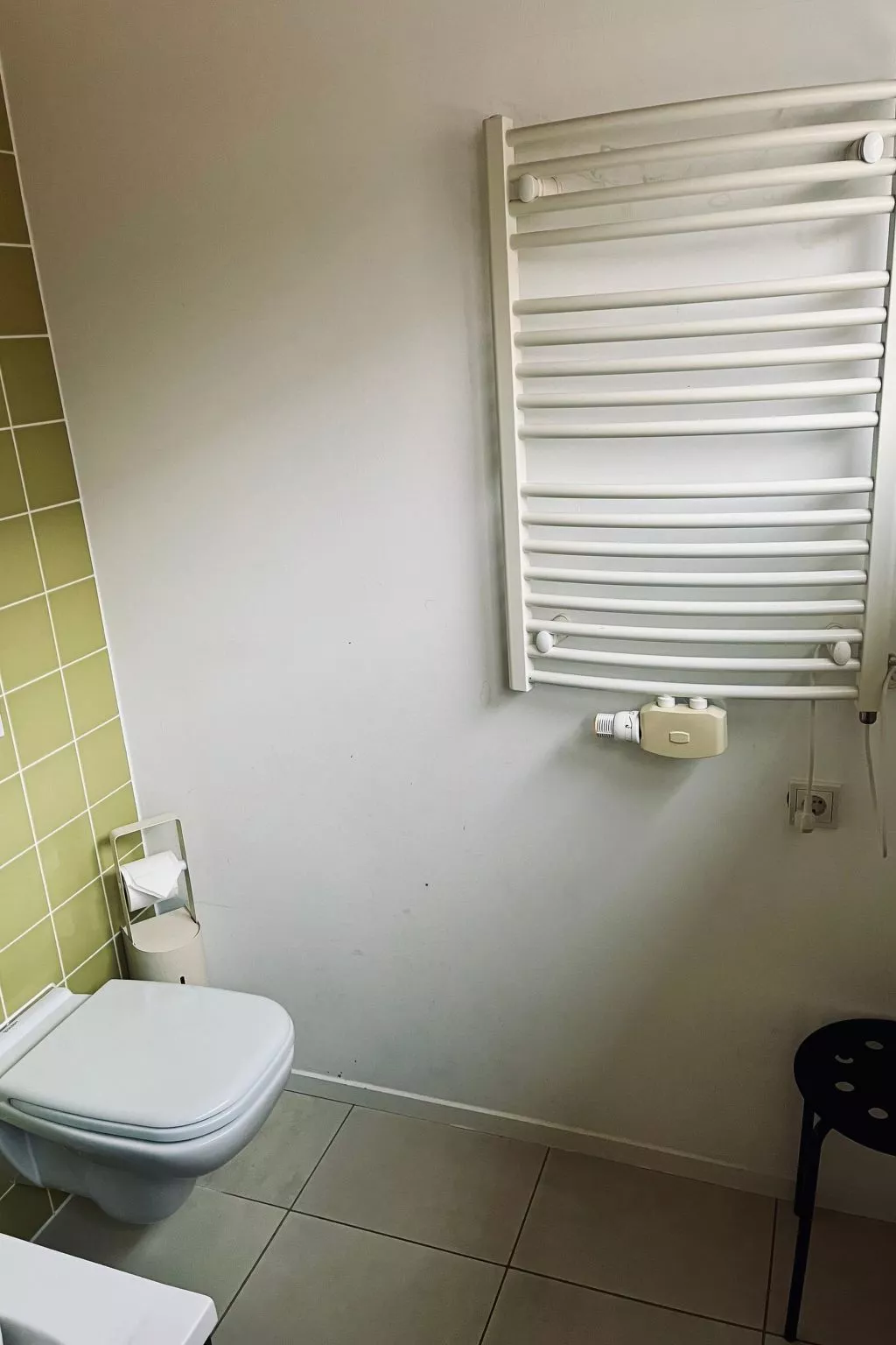 Strandnahes Ferienhaus mit Terrasse und Stellplatz-Dedans