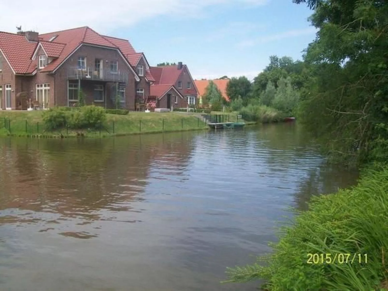Mit umfriedetem Garten und Terrassen-Draußen