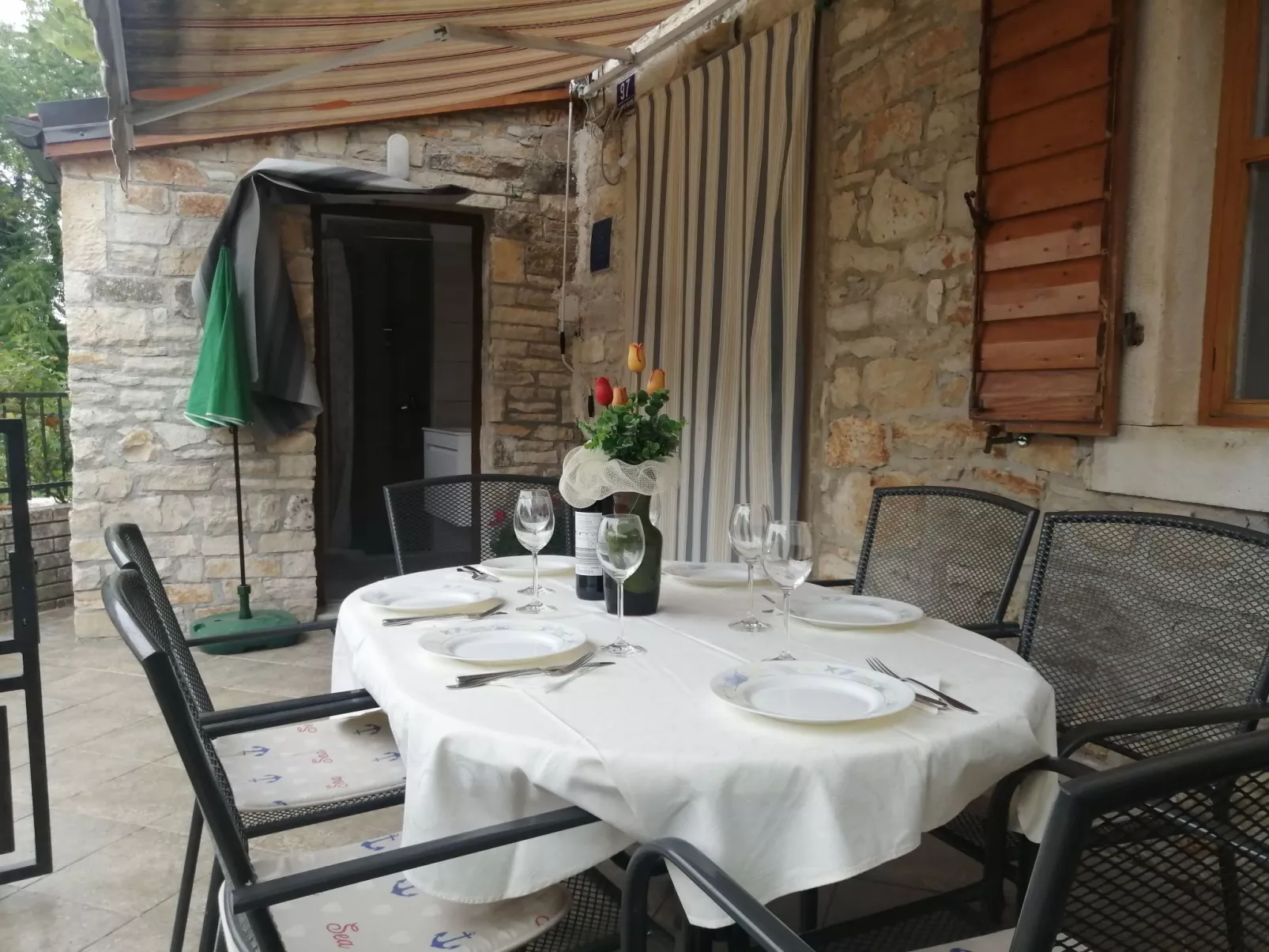 Villa 'Vickovi' mit Gemeinschaftspool-Outside