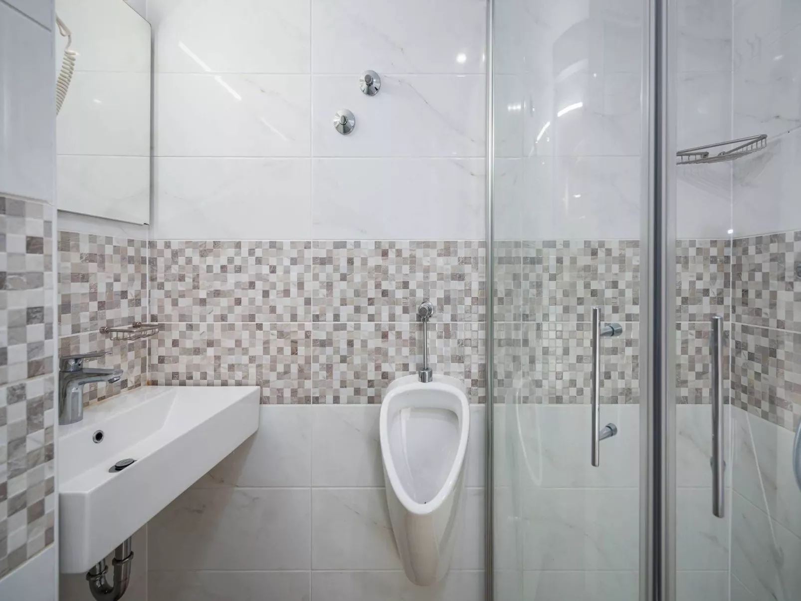 Cedar in Stoja mit großzügigem Garten-Inside