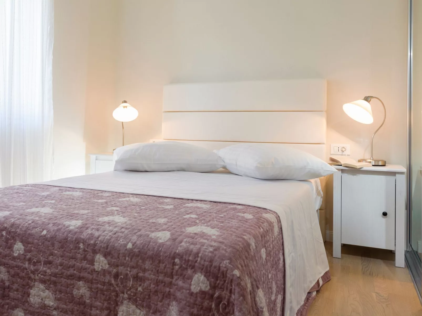 Luxuriöse Steinvilla mit privatem Swimmingpool und herrlichem Meerblick-Dedans