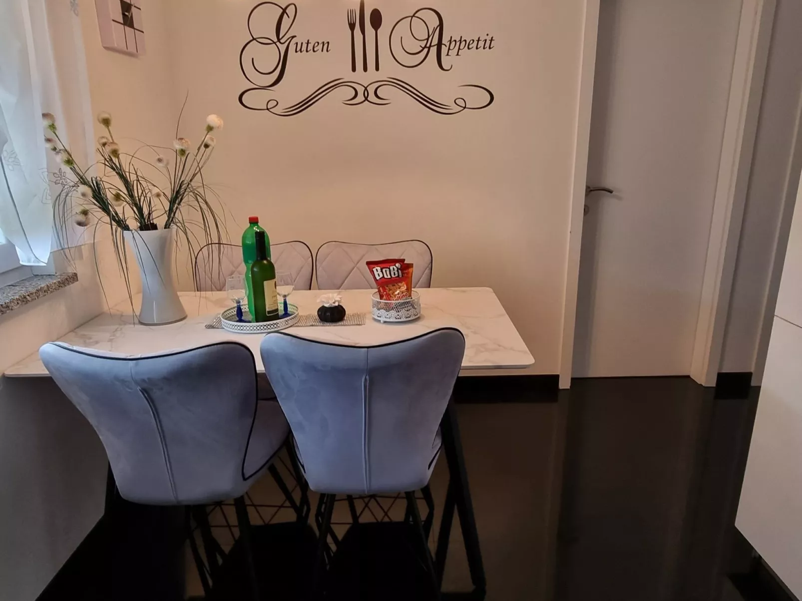 Apartment Denis-Drinnen