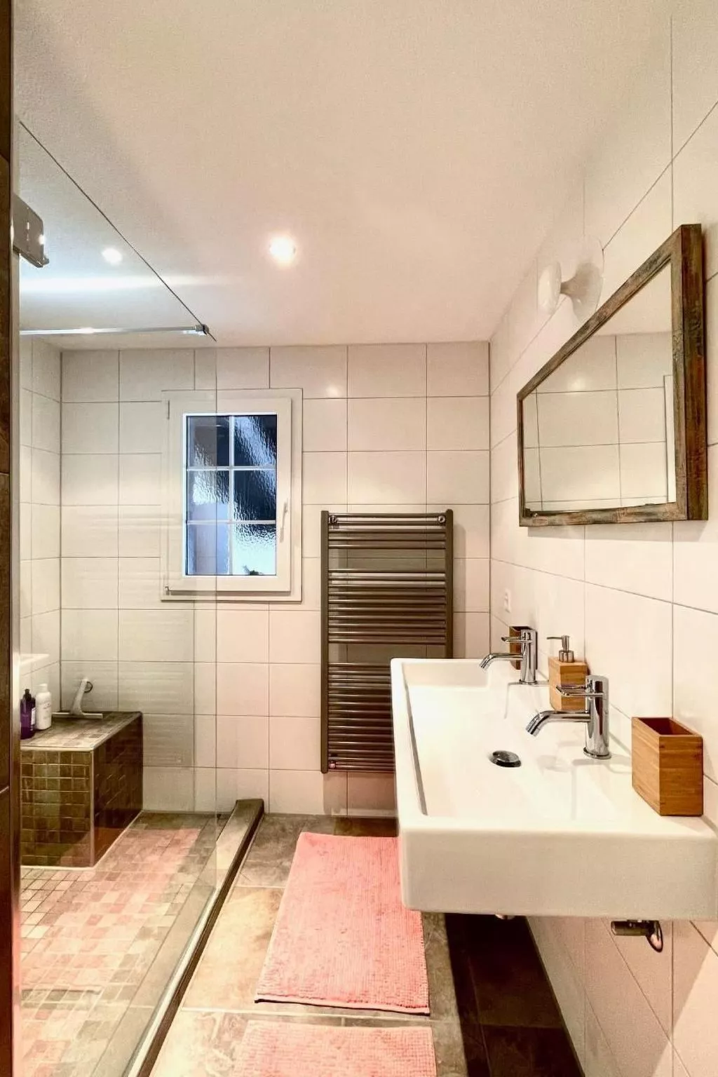 Hasegässli 12-Drinnen