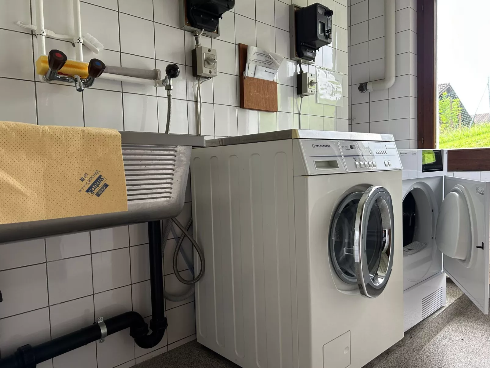 Rothornsicht-Drinnen