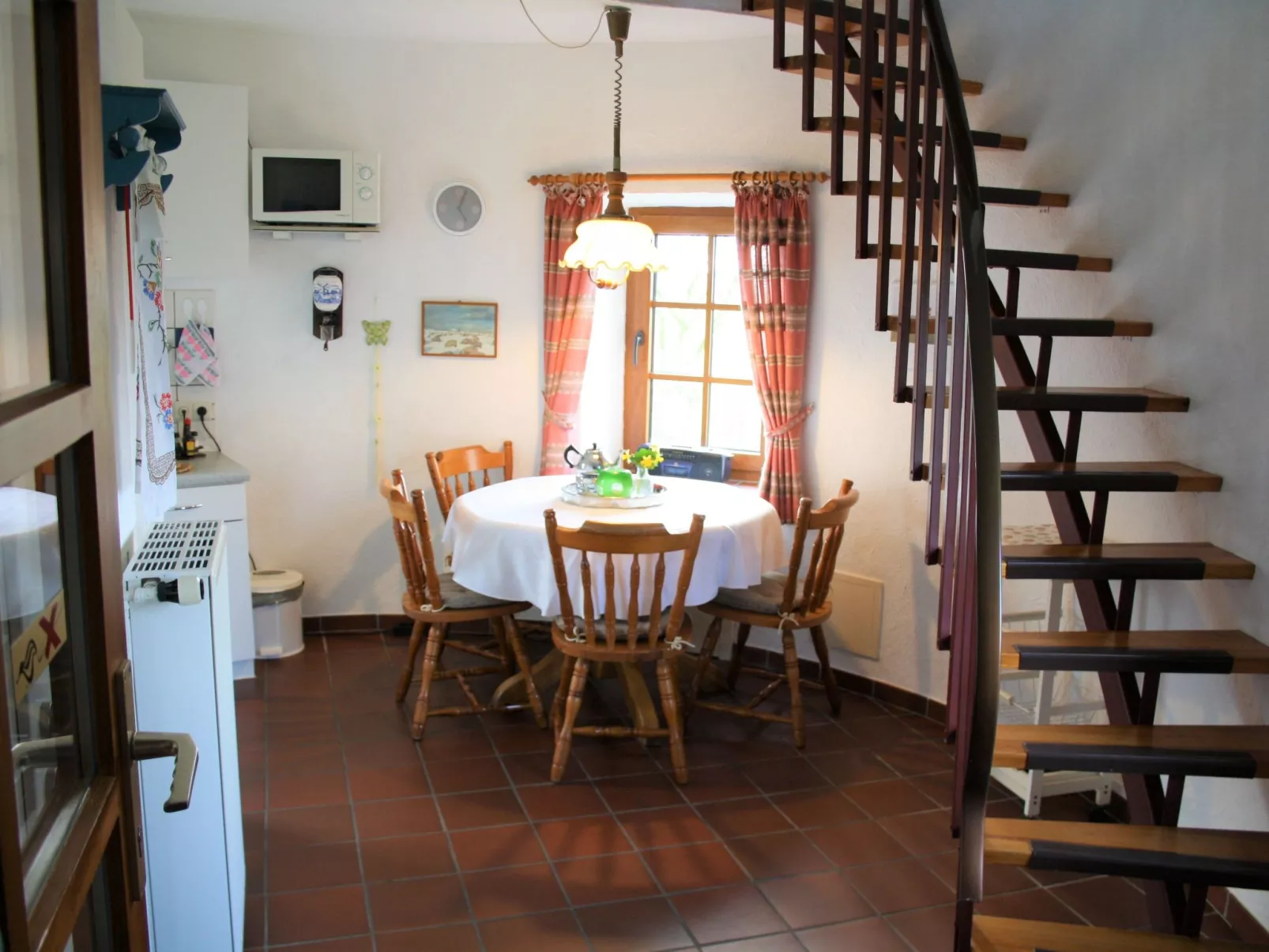 In Pilsum mit Großem Garten-Inside