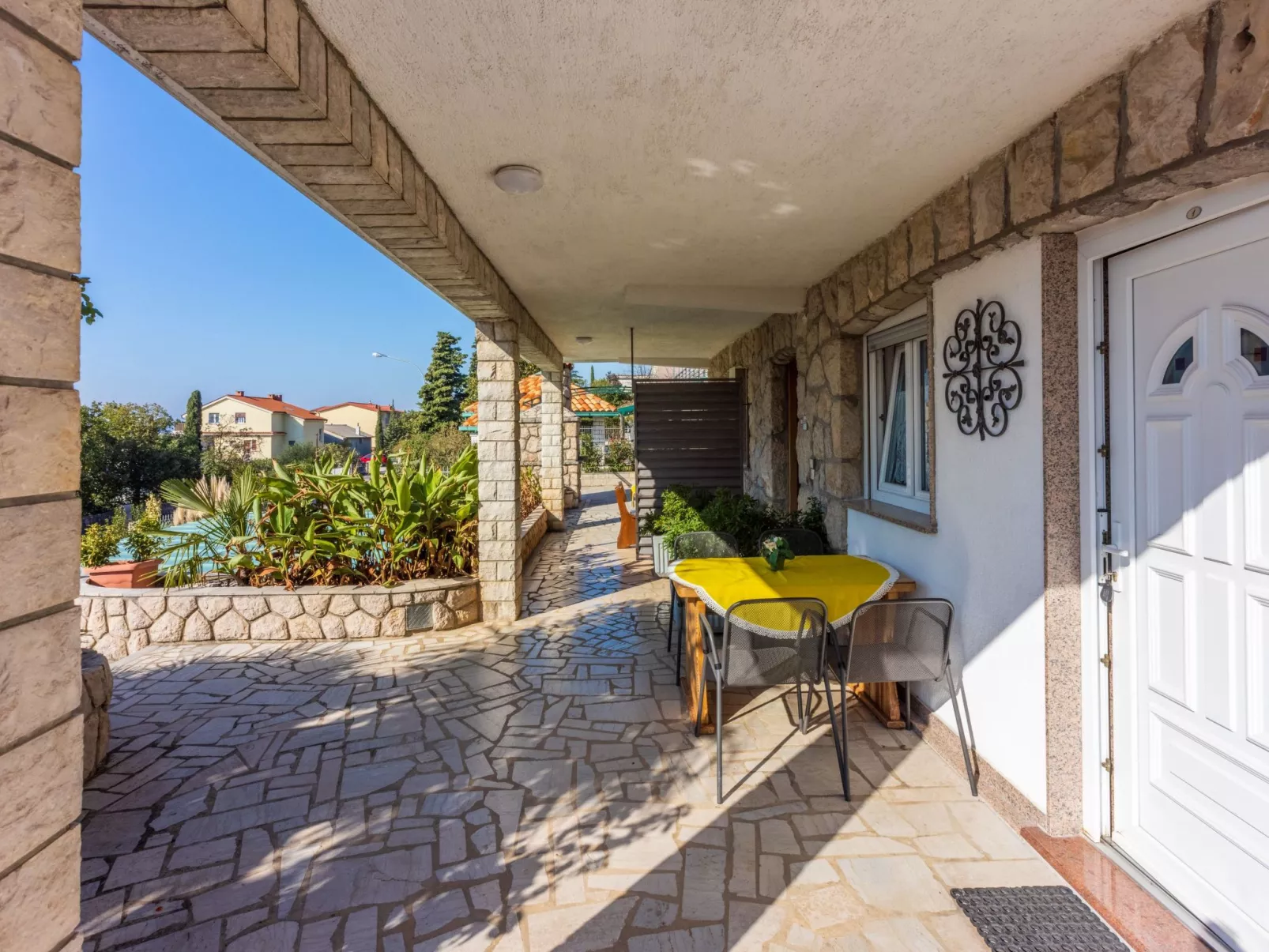 Wohnung in Crikvenica, nahe Sandstrand-Outside