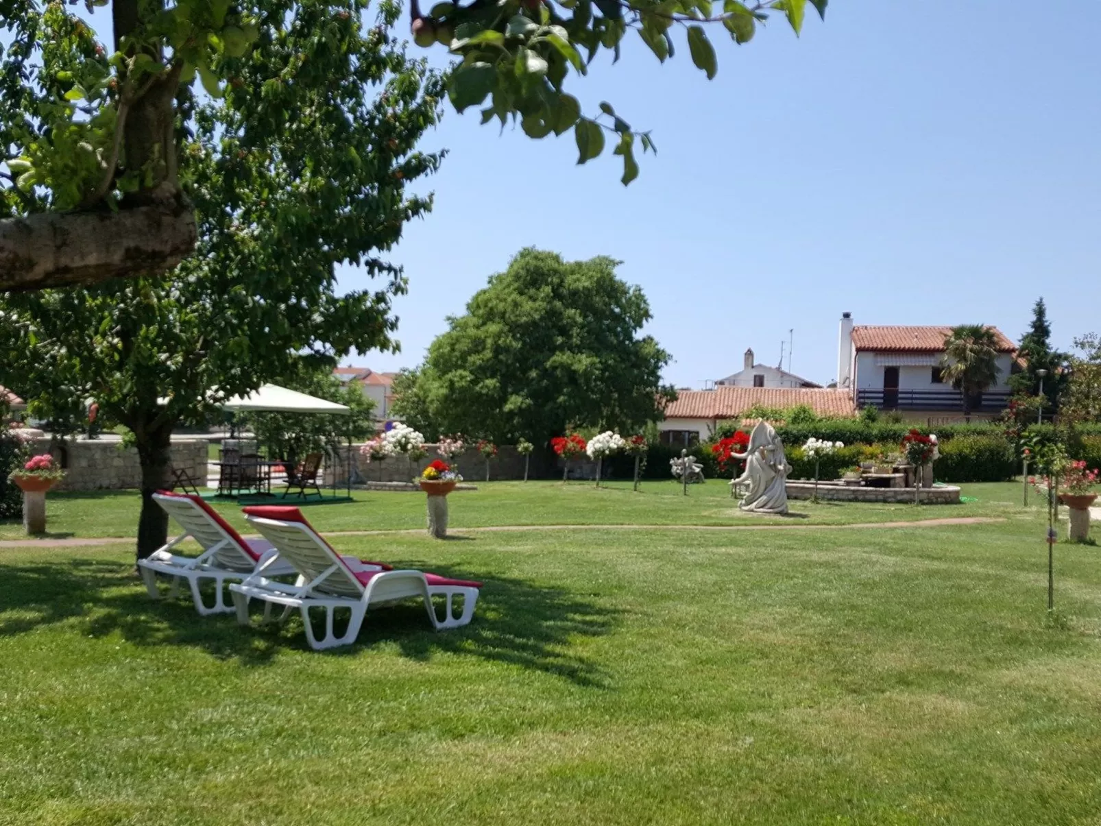 Villa Linet 2.-Image-tags.info