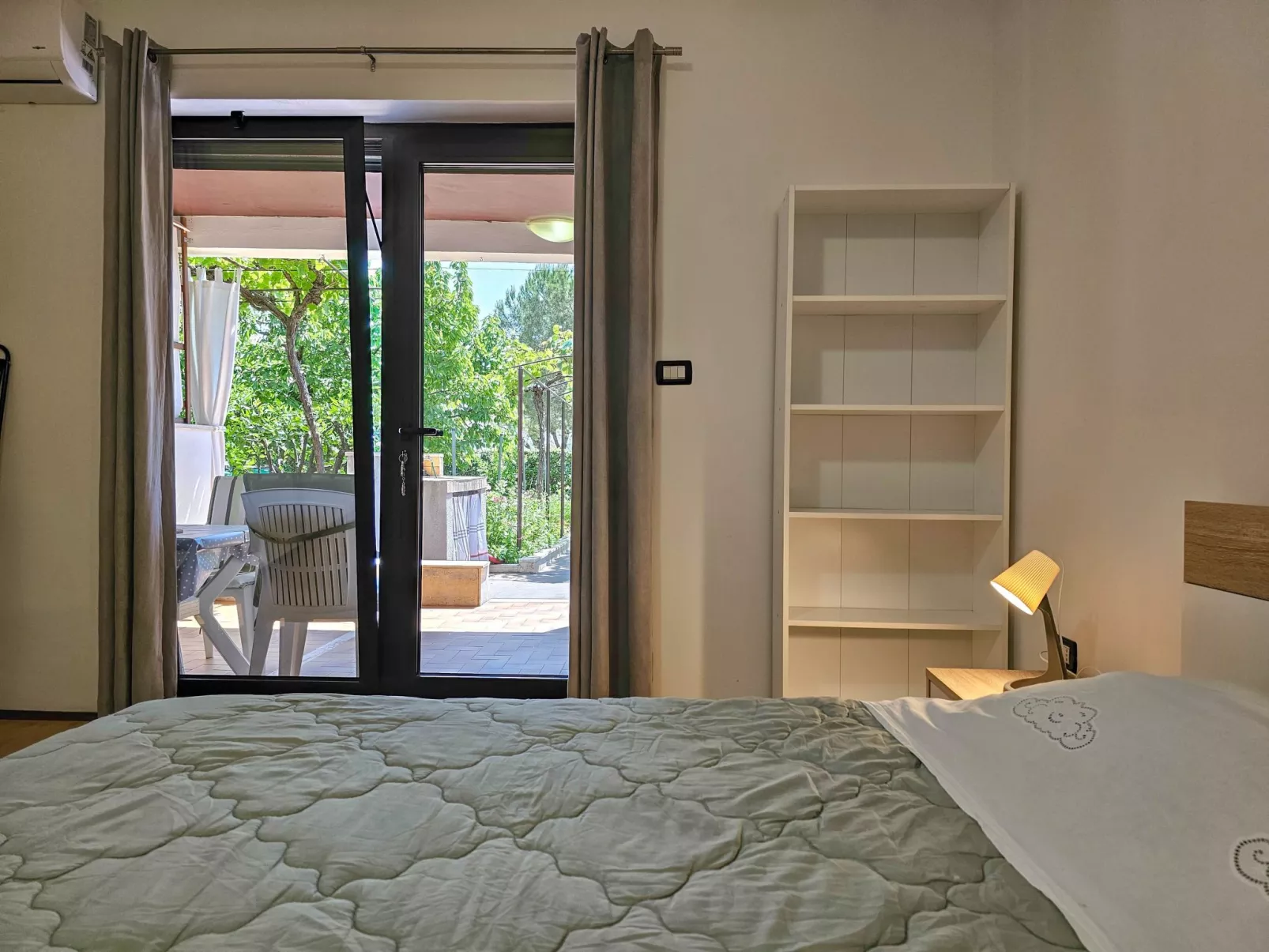 Für 3 Personen ca. 30 m&sup2; in Novigrad, Adriaküste Kroatien (Westküste von I-Inside