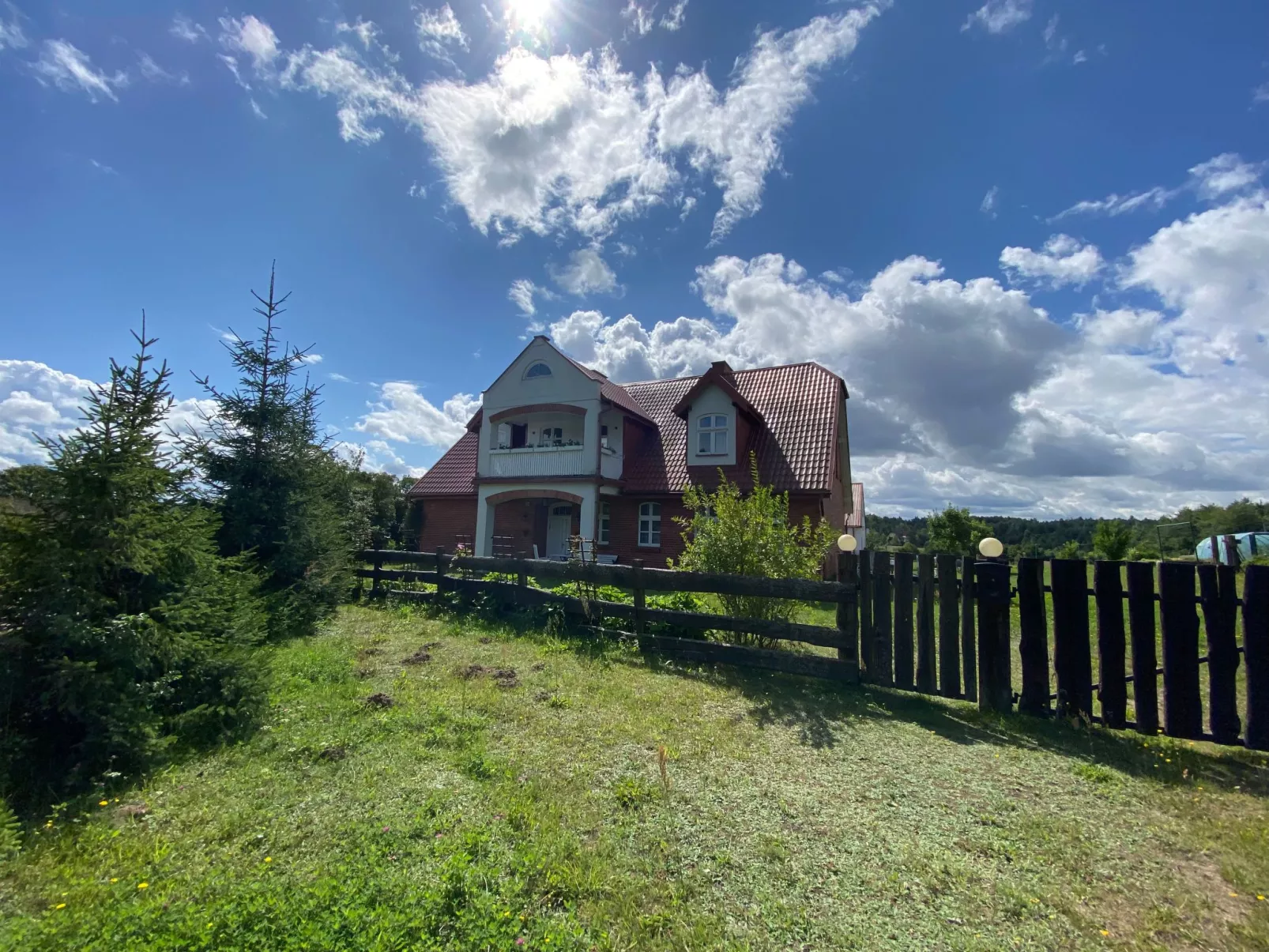 Alte Dorfschule-Draußen