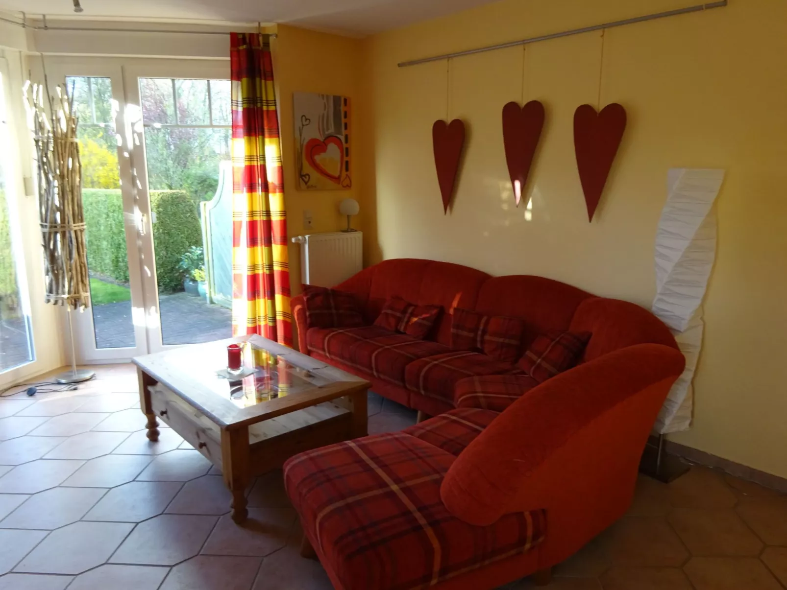 Komfortable Doppelhaushälfte und großem Garten-Drinnen