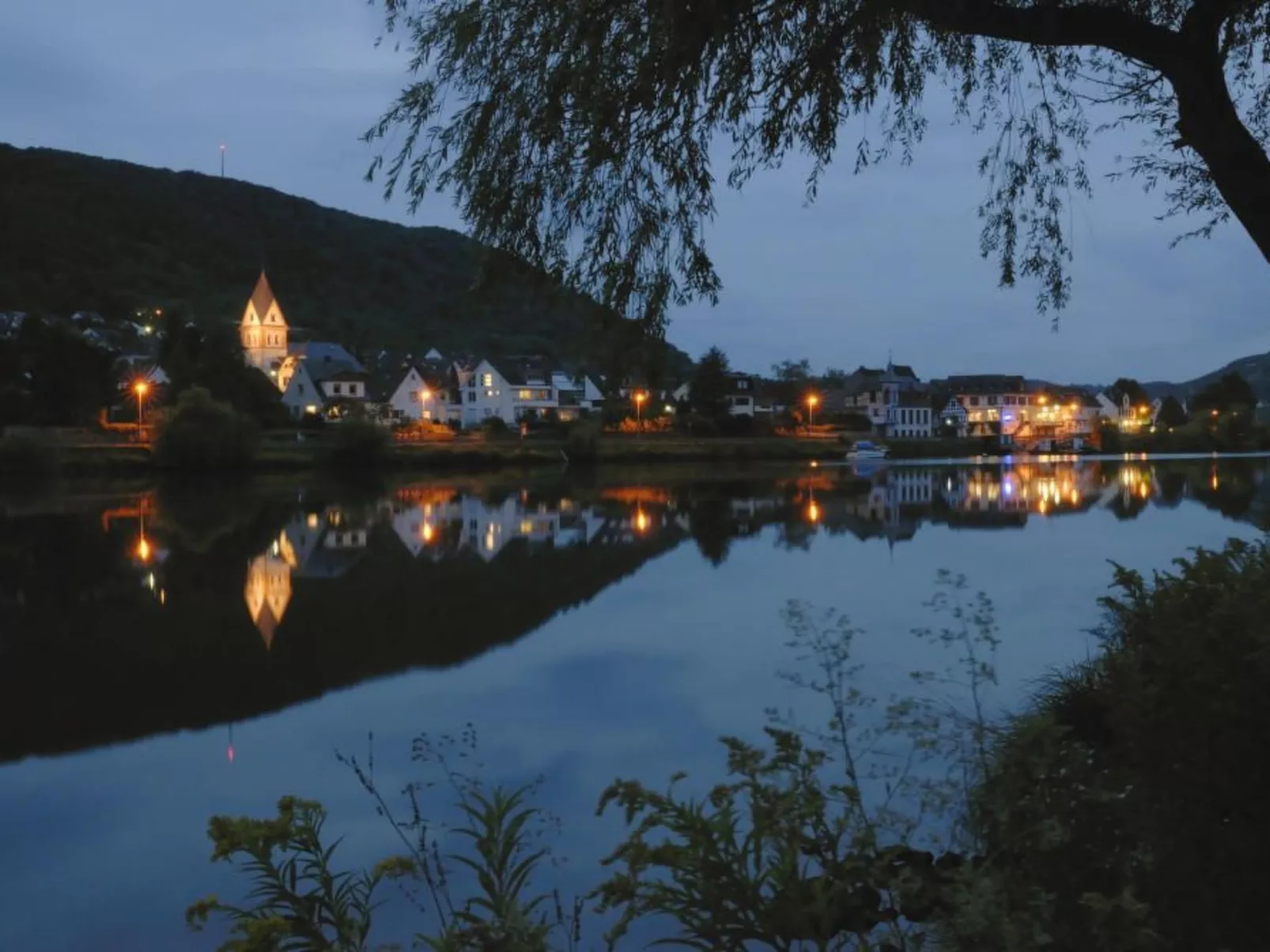 Gerä¤umige Ferienwohnung in Lay am Moselhang-Image-tags.info