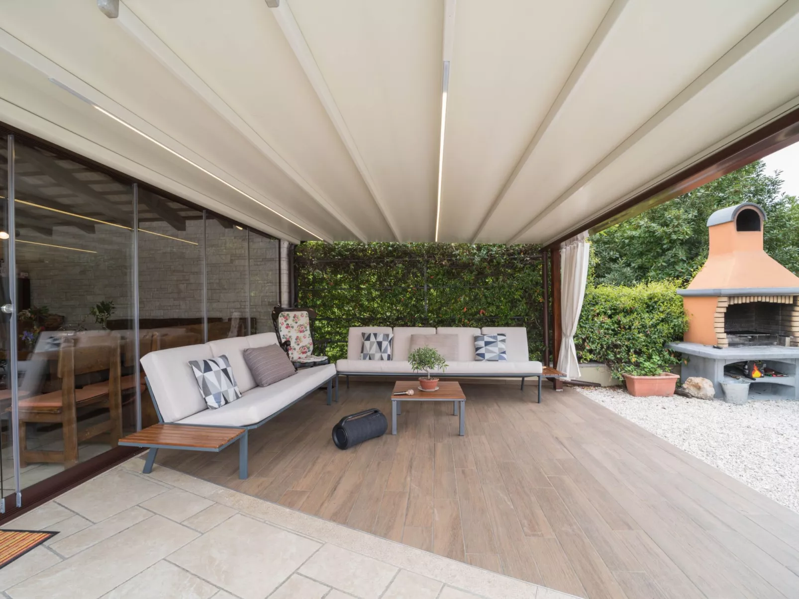 GioEin privater Bereich für 16 Personen, Pool und Sport-Inside