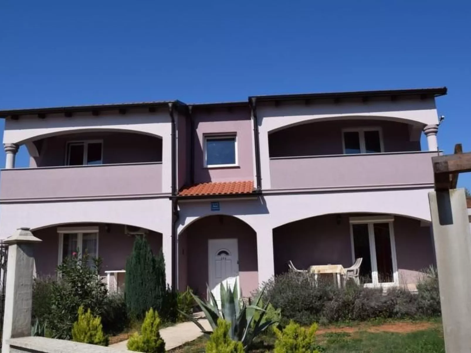 Haus Vukalovic-Outside