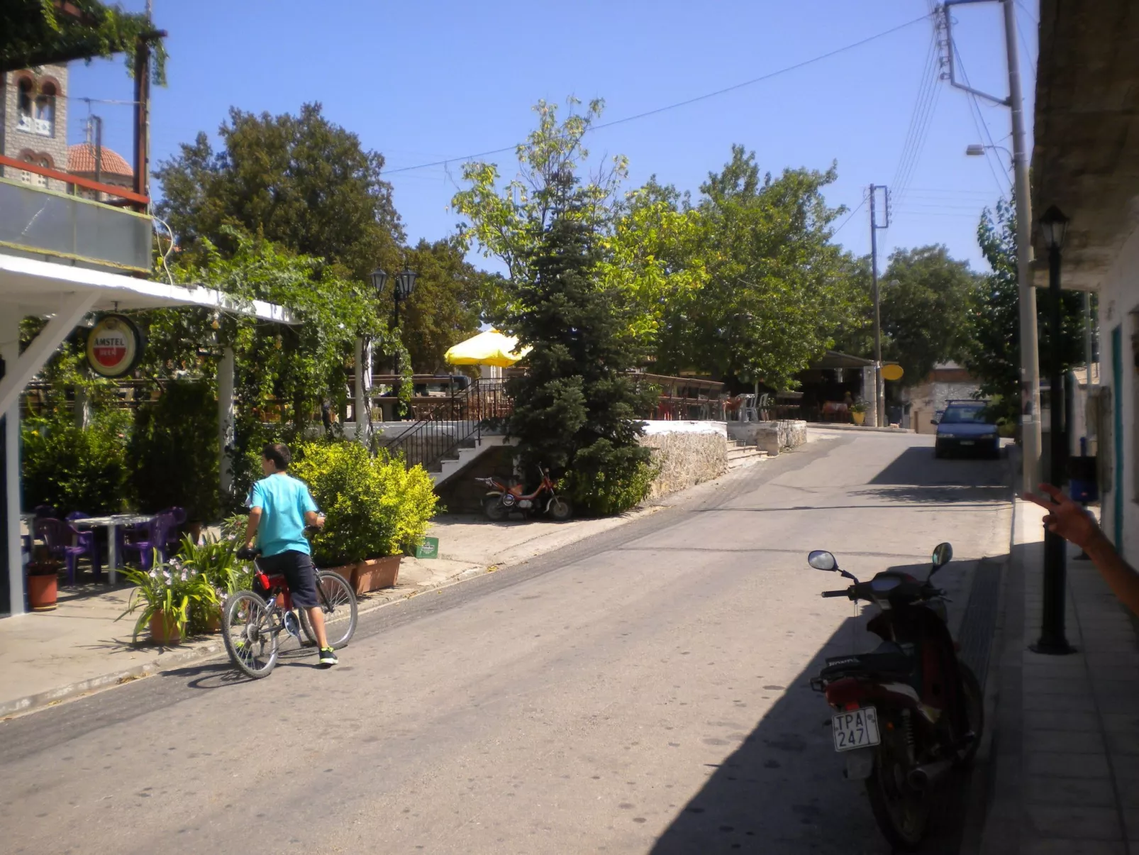 1249147 (copy)-Draußen