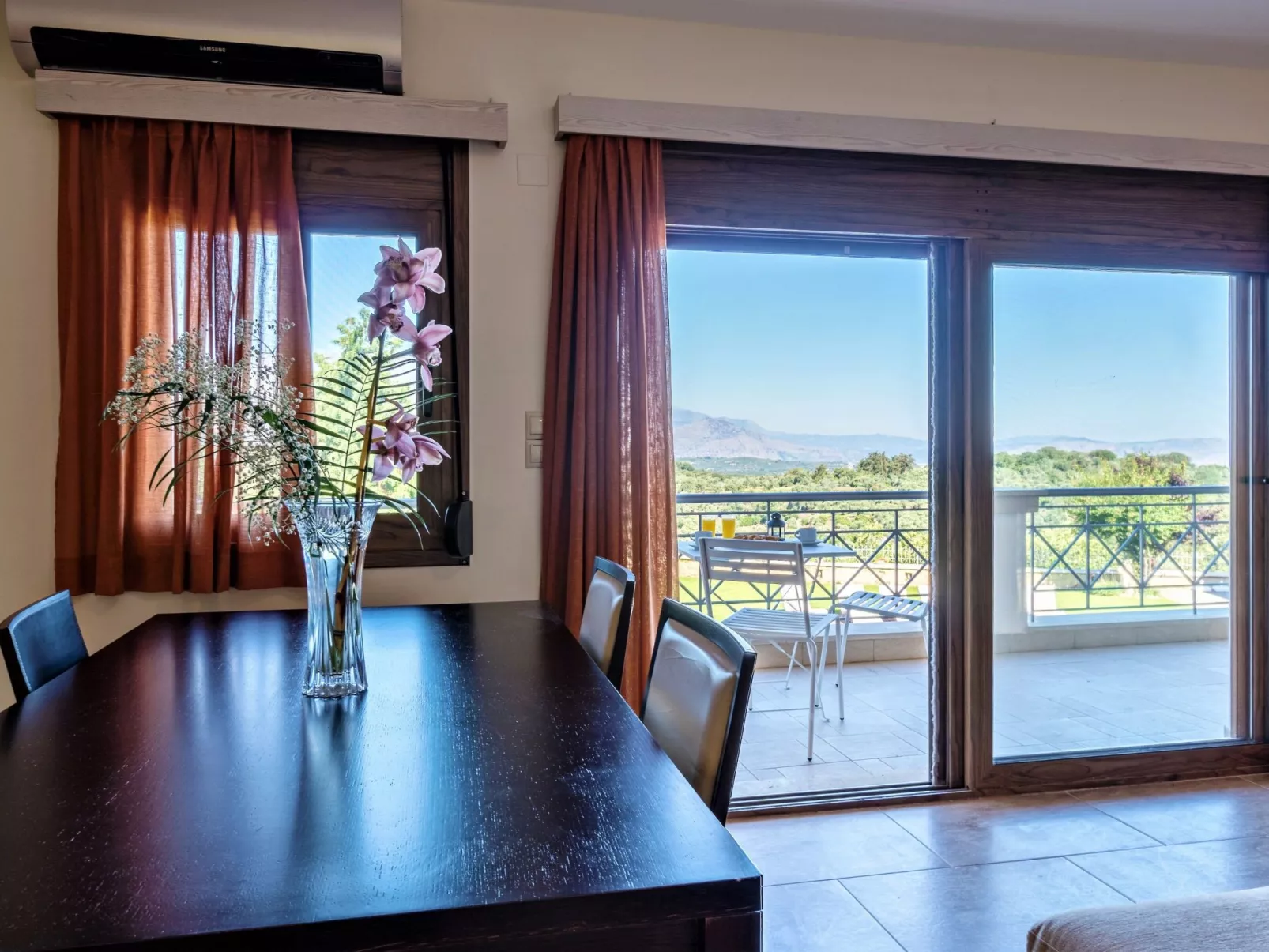 Villa Zeus mit privatem Pool und Jacuzzi-Dedans