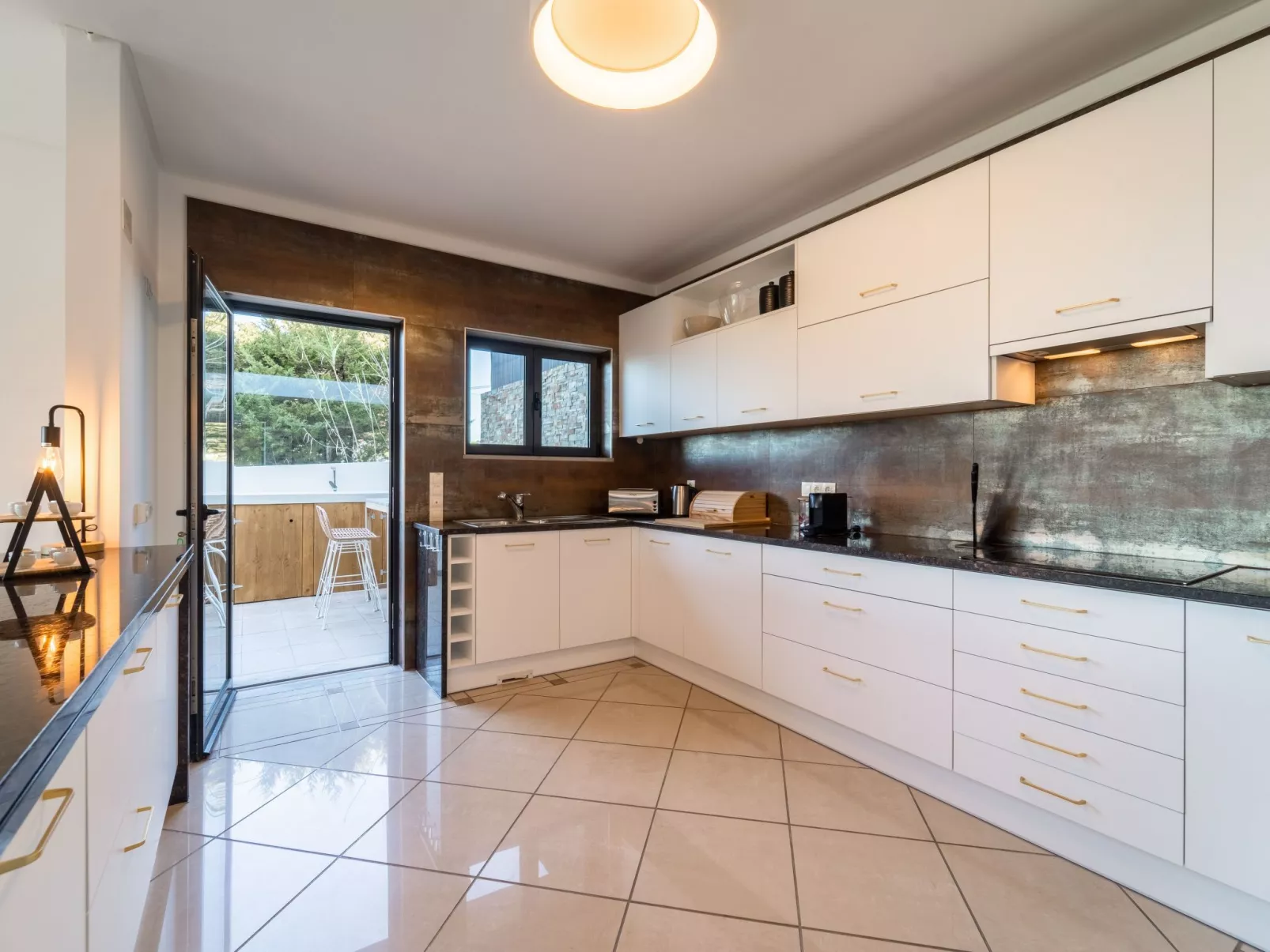 Villa Izabel Meerblick-Drinnen