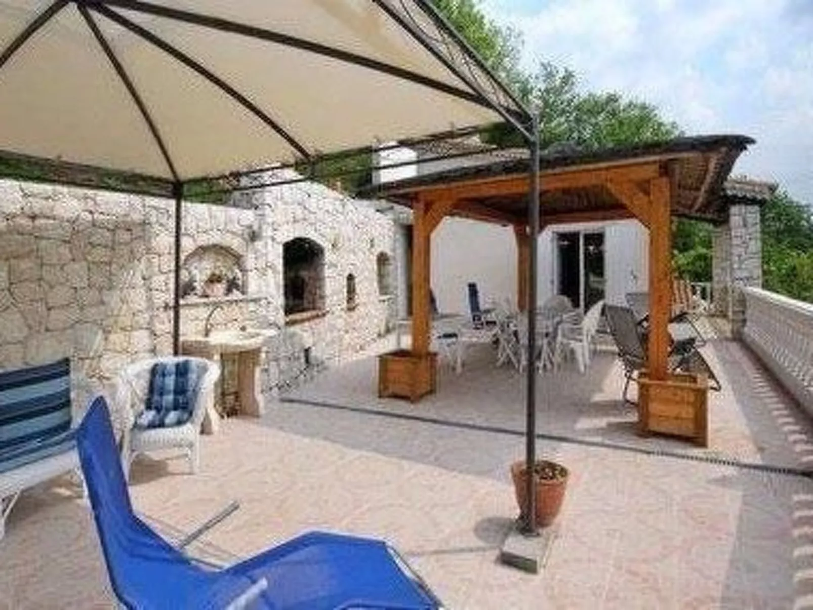 "Rocabel" mit Blick auf das Wasser-Image-tags.info