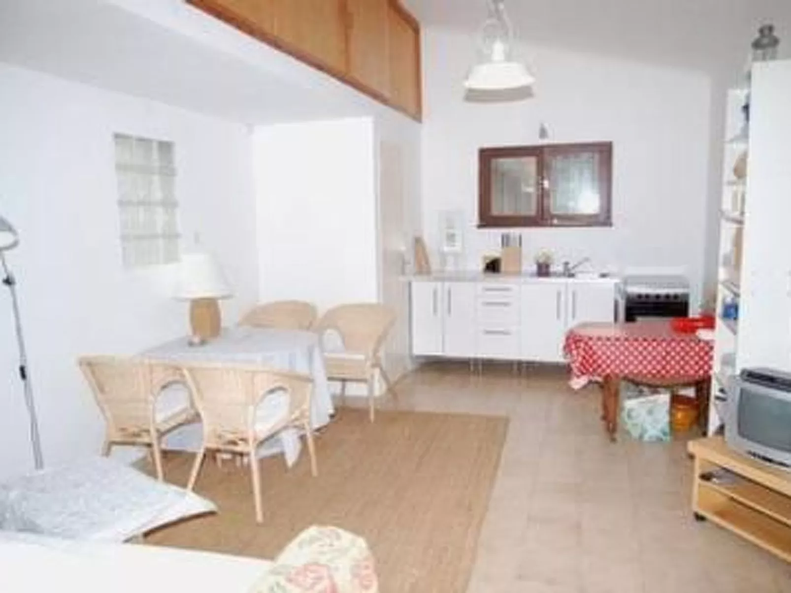 Die kleine Zikade-Dedans