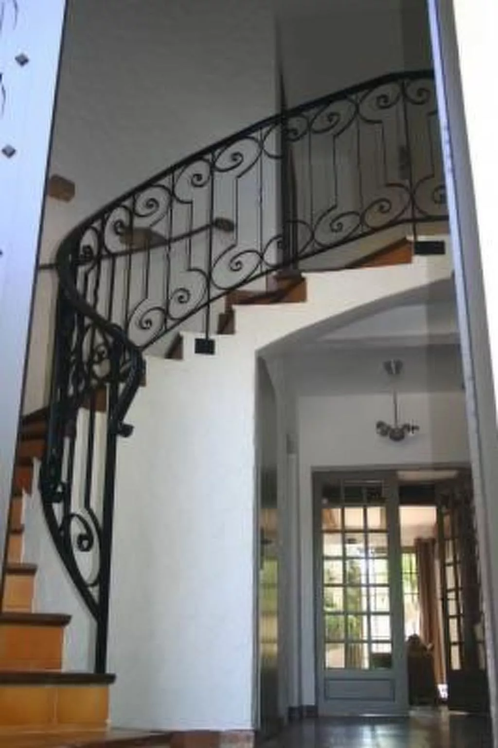 Mit Garten, Grill und Terrasse-Dedans