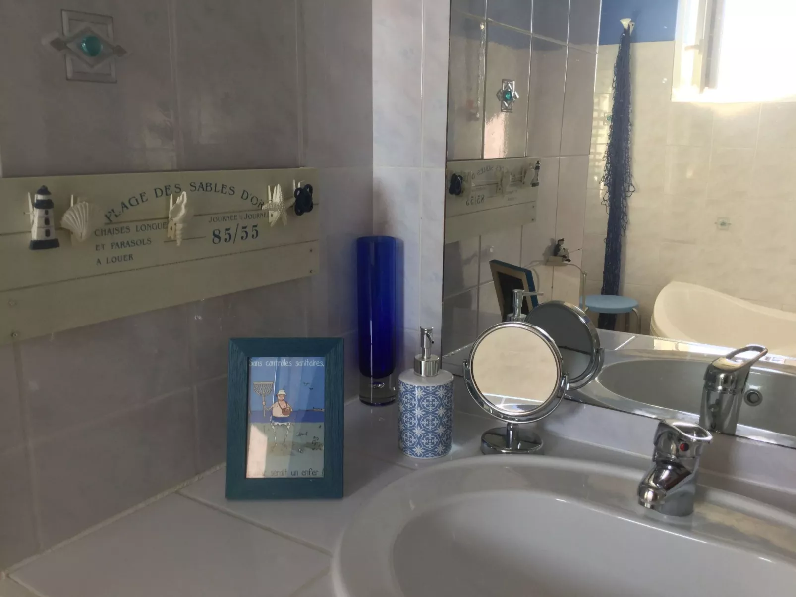 Domäne mit Terrasse-Drinnen