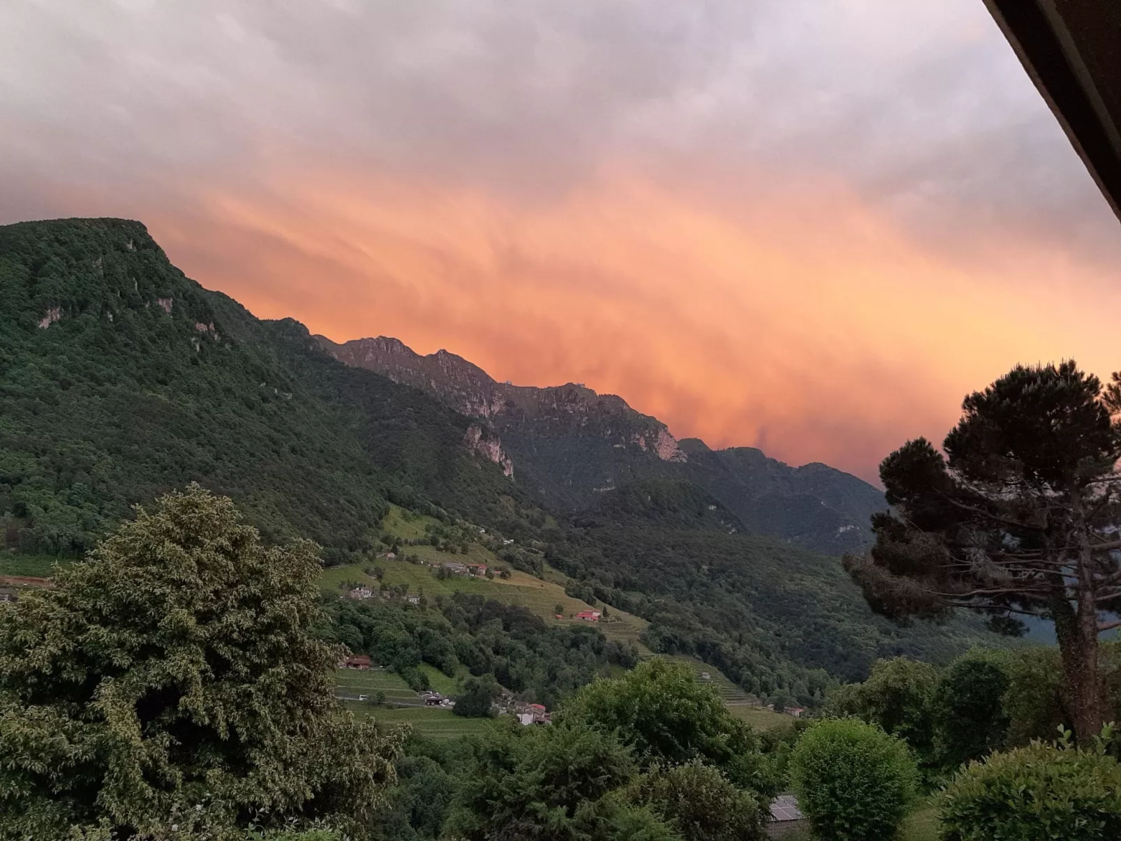 Casa primavera-Draußen