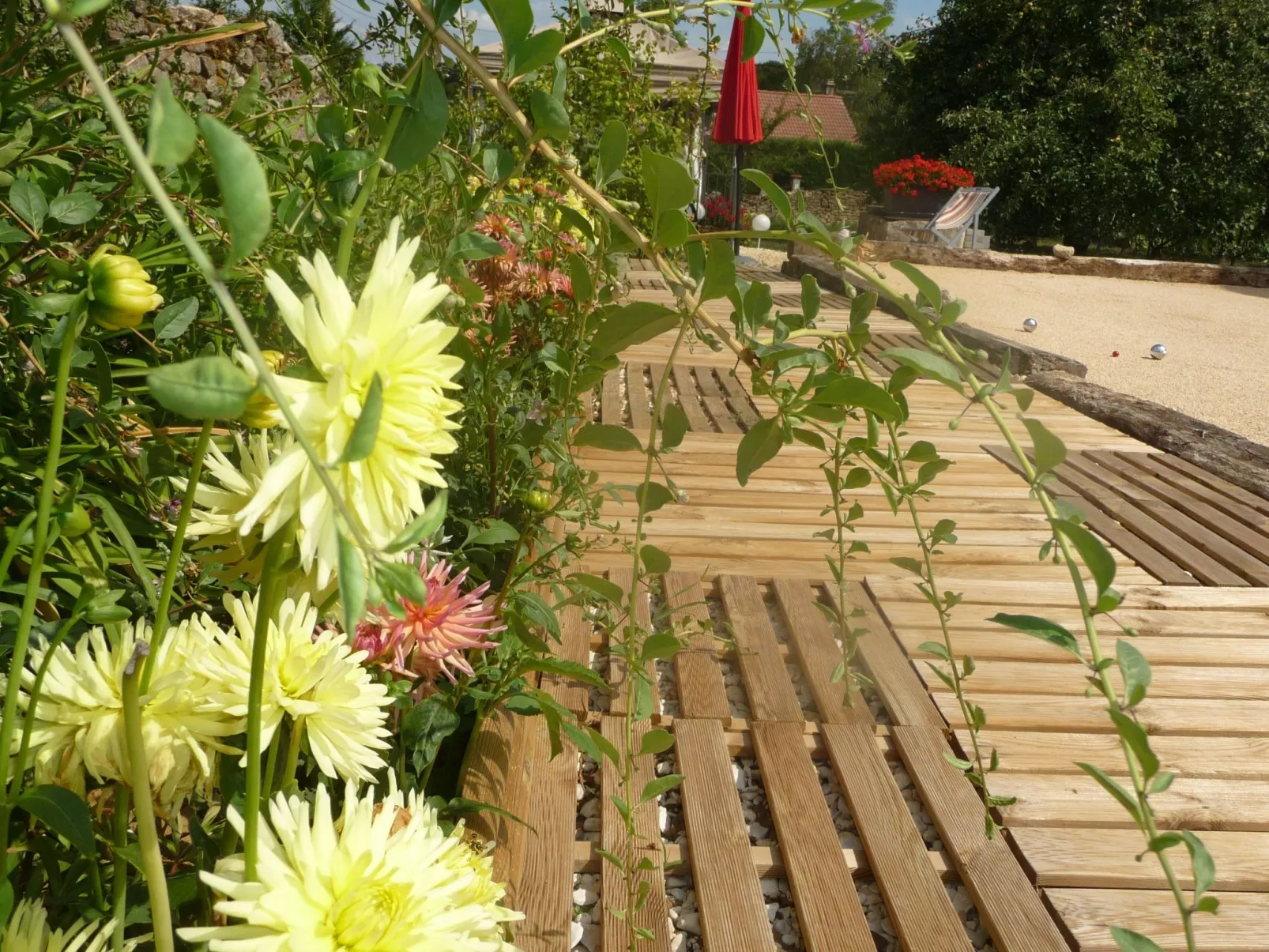 Domaine "Chez Marianne" mit Privatparkplatz-Draußen