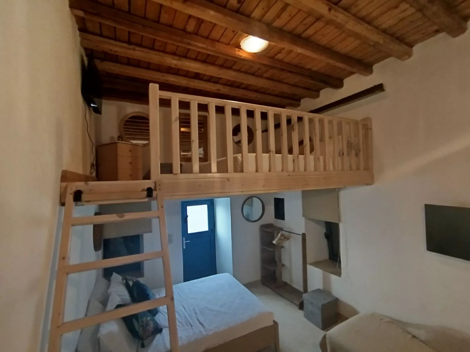 "Großvaters Haus", ein 150 Jahre altes Steinhaus-Inside