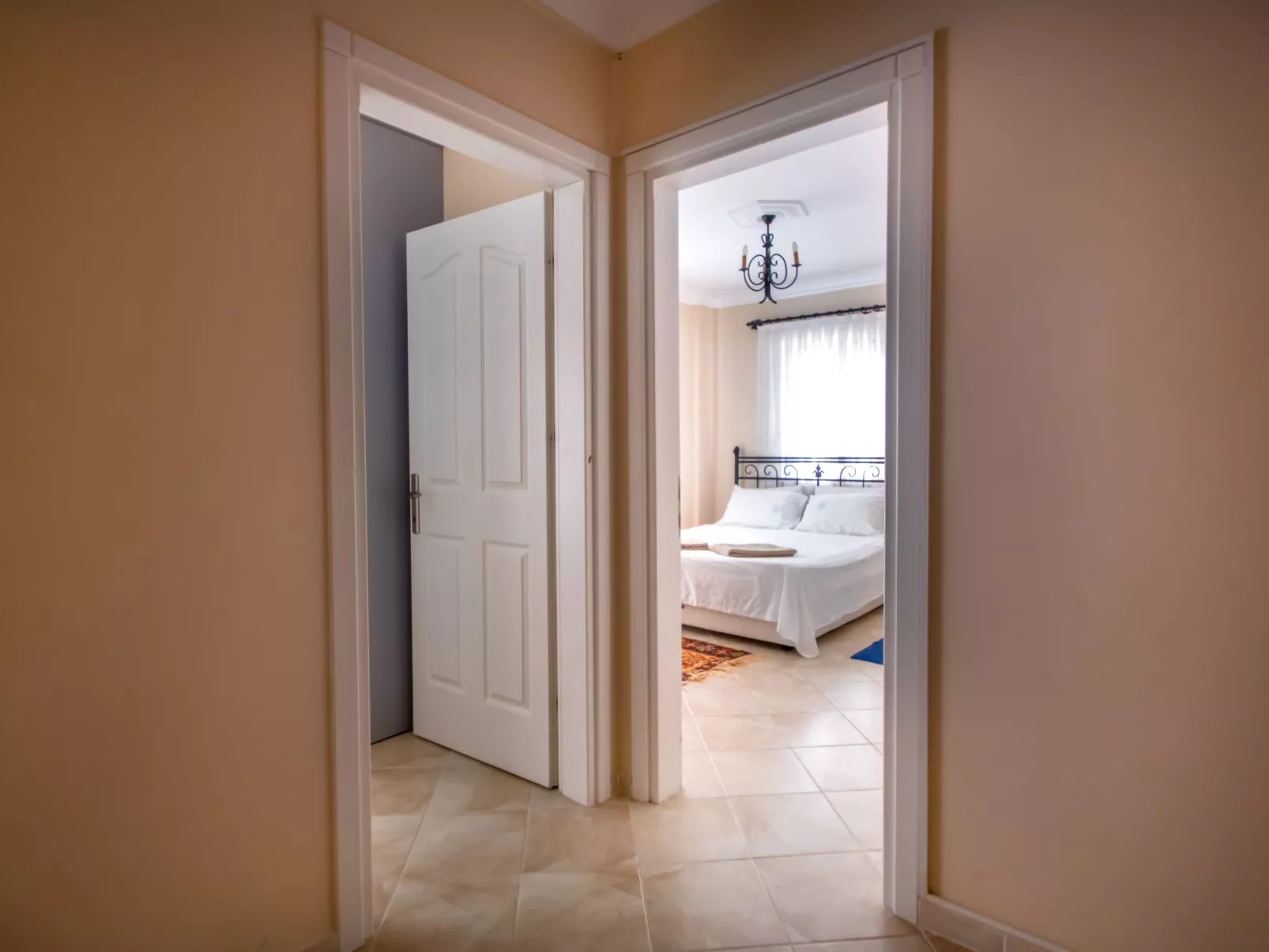 Mit Garten, Grill und Terrasse-Dedans