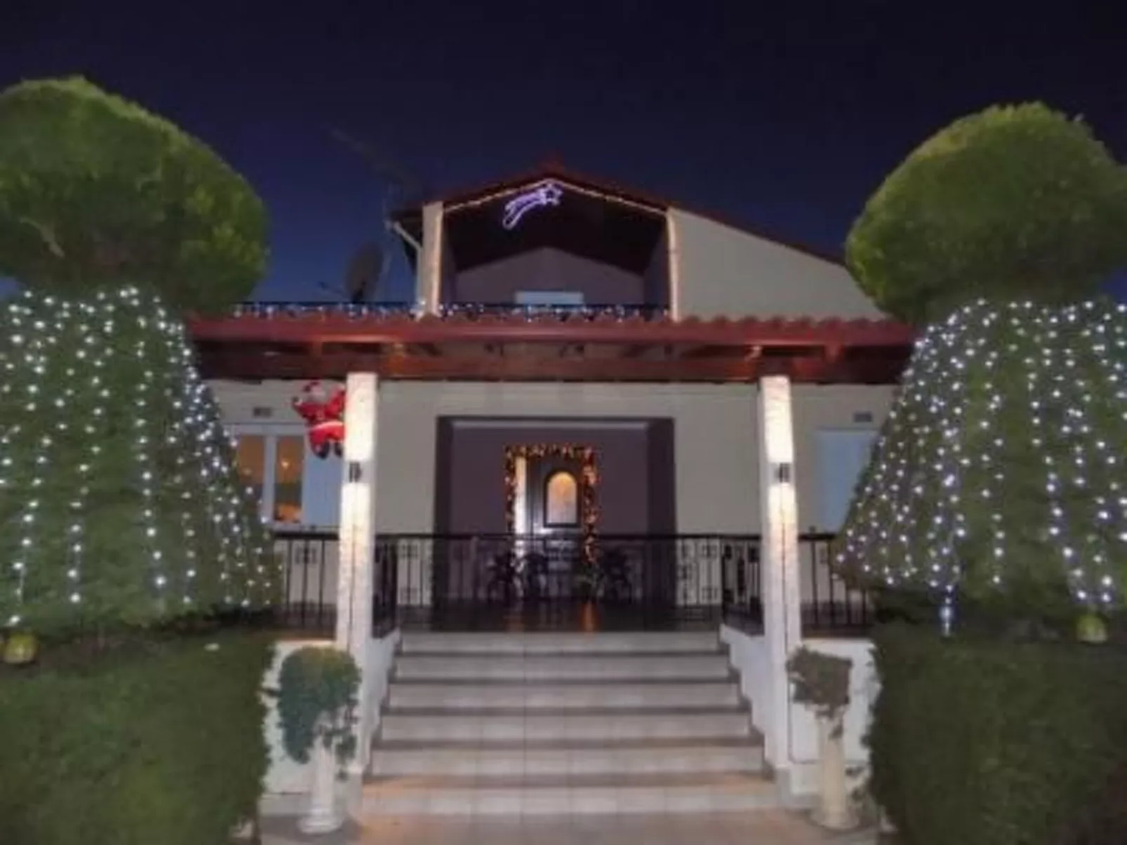 "Villa Rodon" mit privatem Pool-Dehors