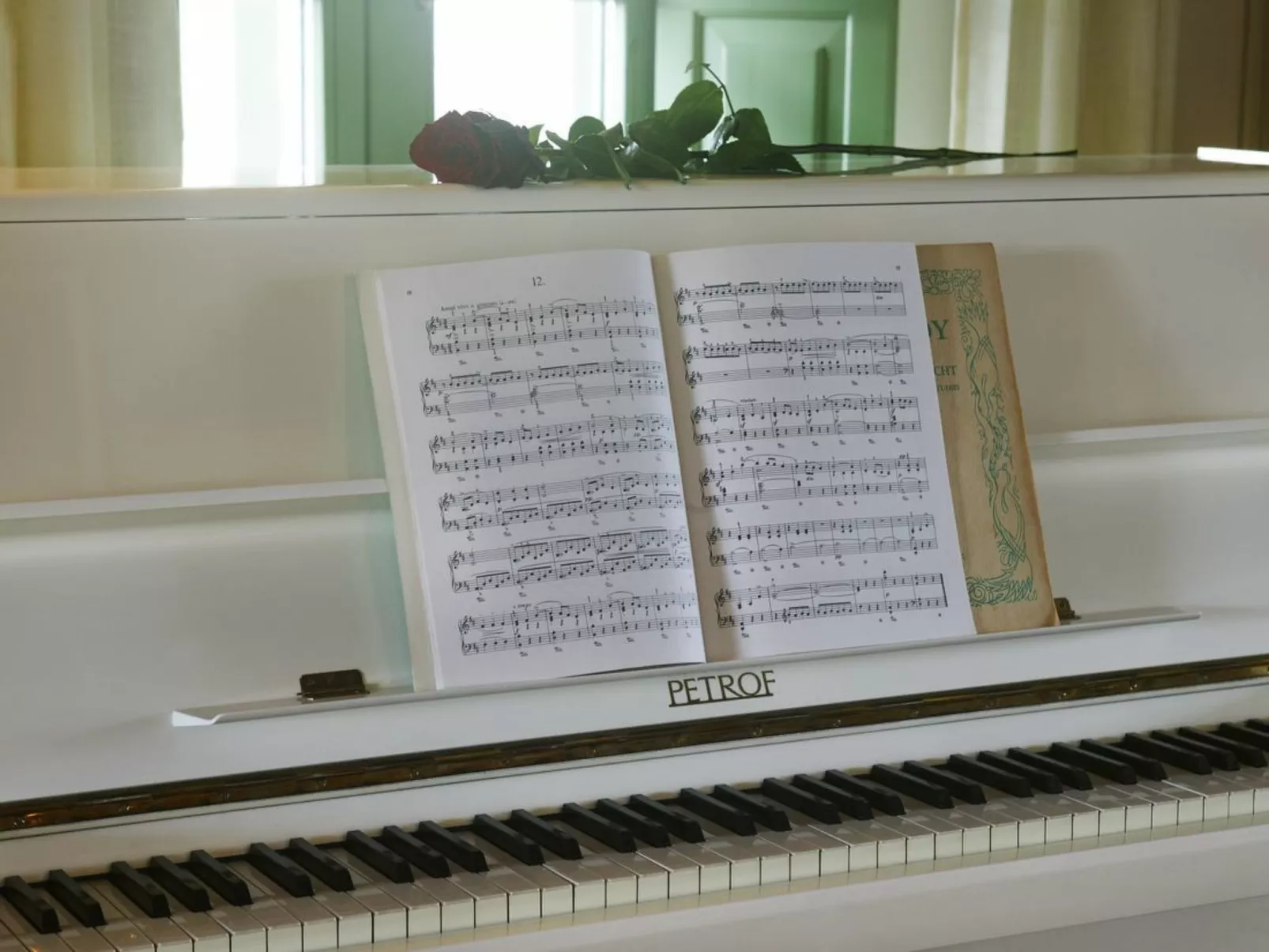 Villa mit Infinity-Pool-Inside