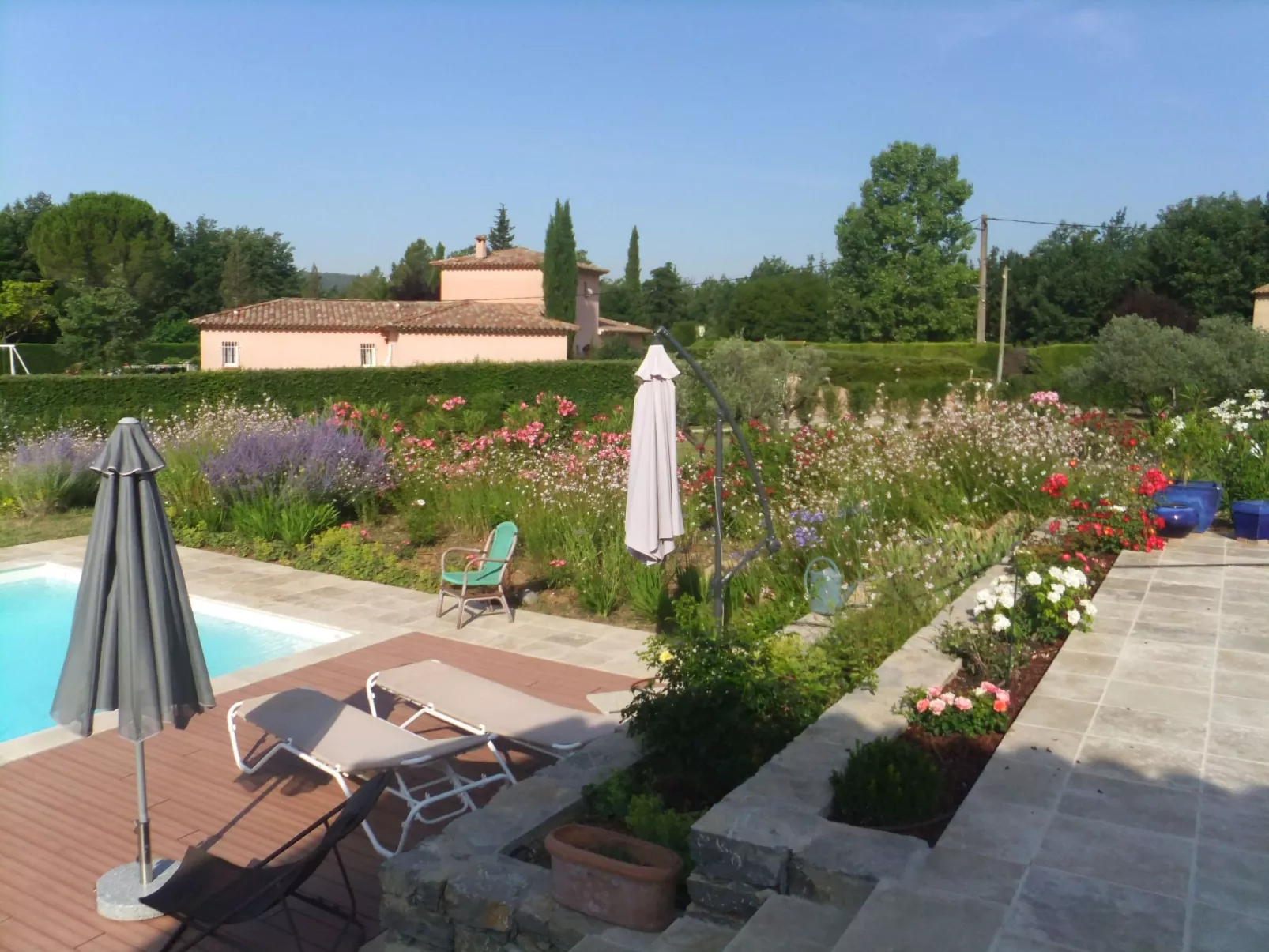 Das Kloster-Draußen