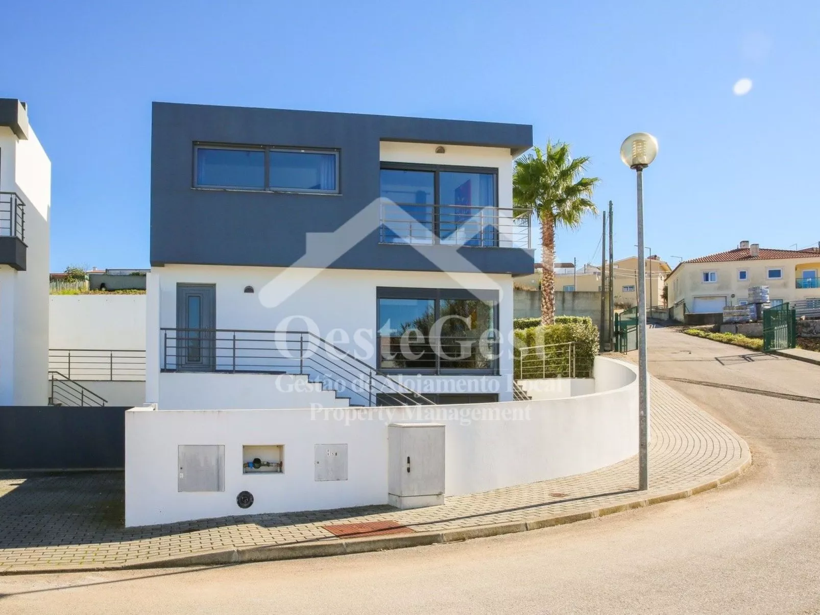 Villa Azinhança do Mar-Image-tags.info