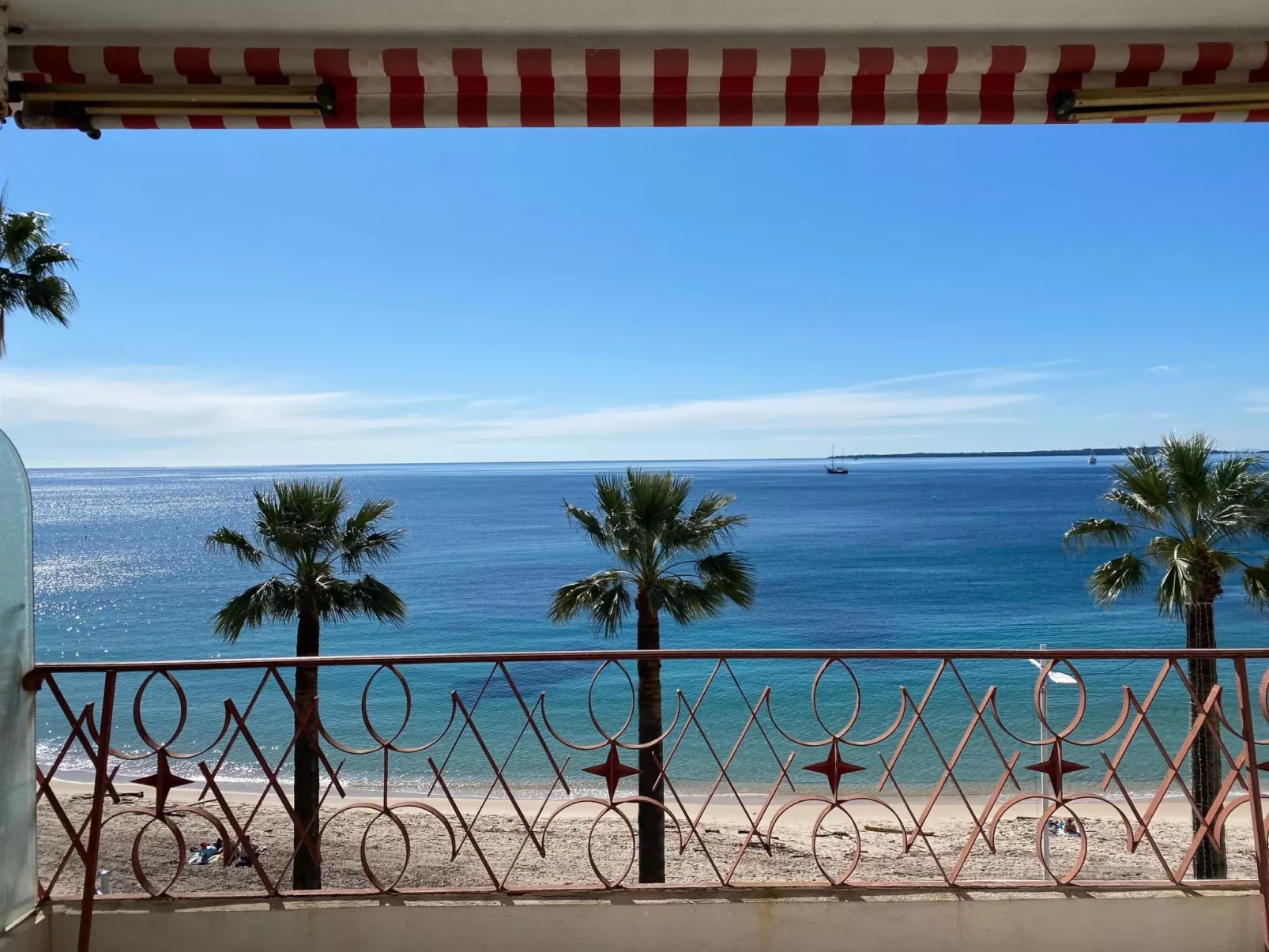 Studio-Apartment mit Blick auf das Wasser-Draußen