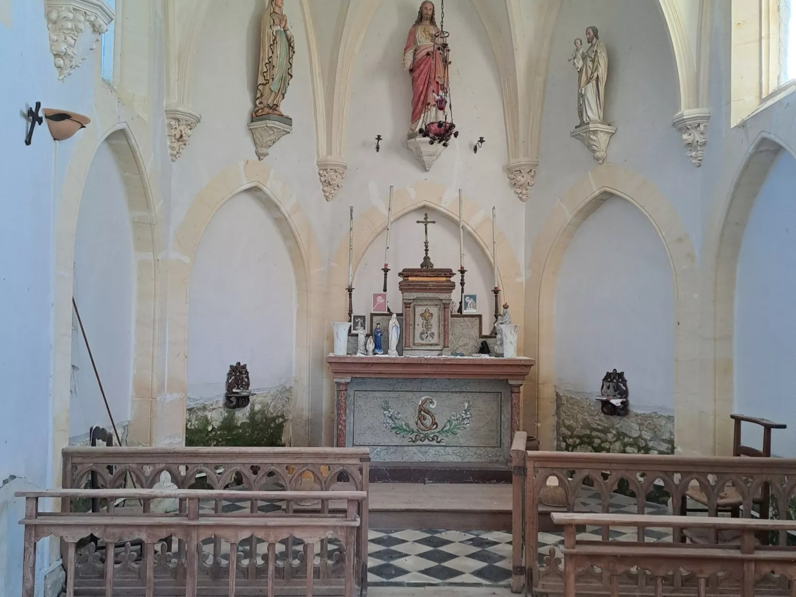 Der Pavillon - im Park des Schlosses Lescaut-Draußen