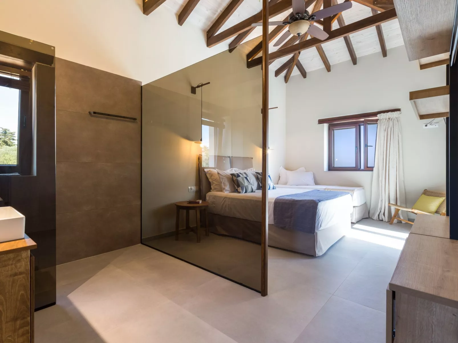 Brandneue Villa mit Meerblick, privatem Pool und Ping Pong-Dedans