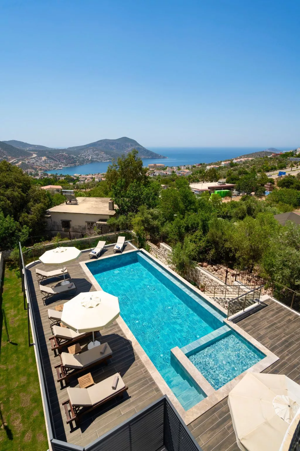 Ferienvilla "Ekinoks" mit Blick auf das Wasser-Image-tags.info