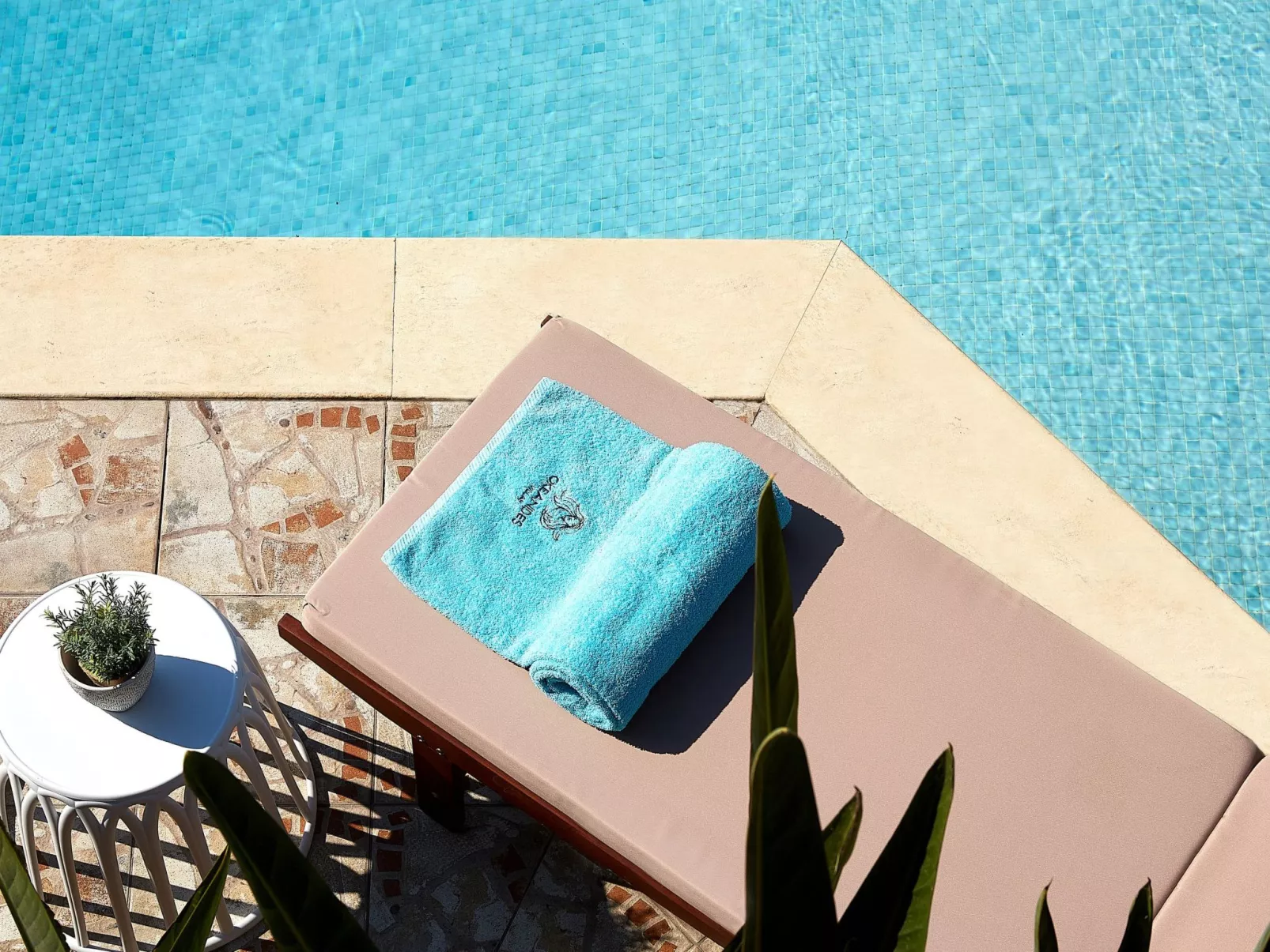 Dioni für 6 Personen und 1 Kind-Image-tags.info