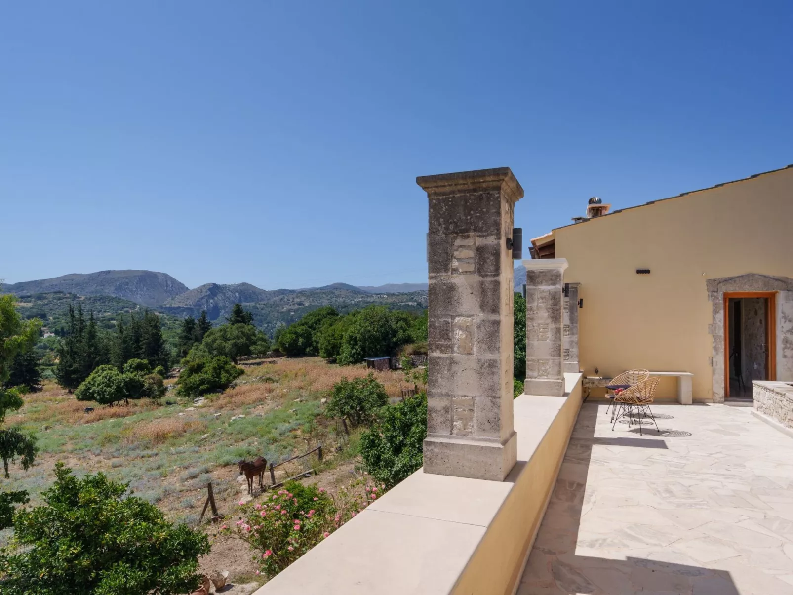 Neue Villa Myre 3, Privater Pool und 3 Wohnungen-Dehors