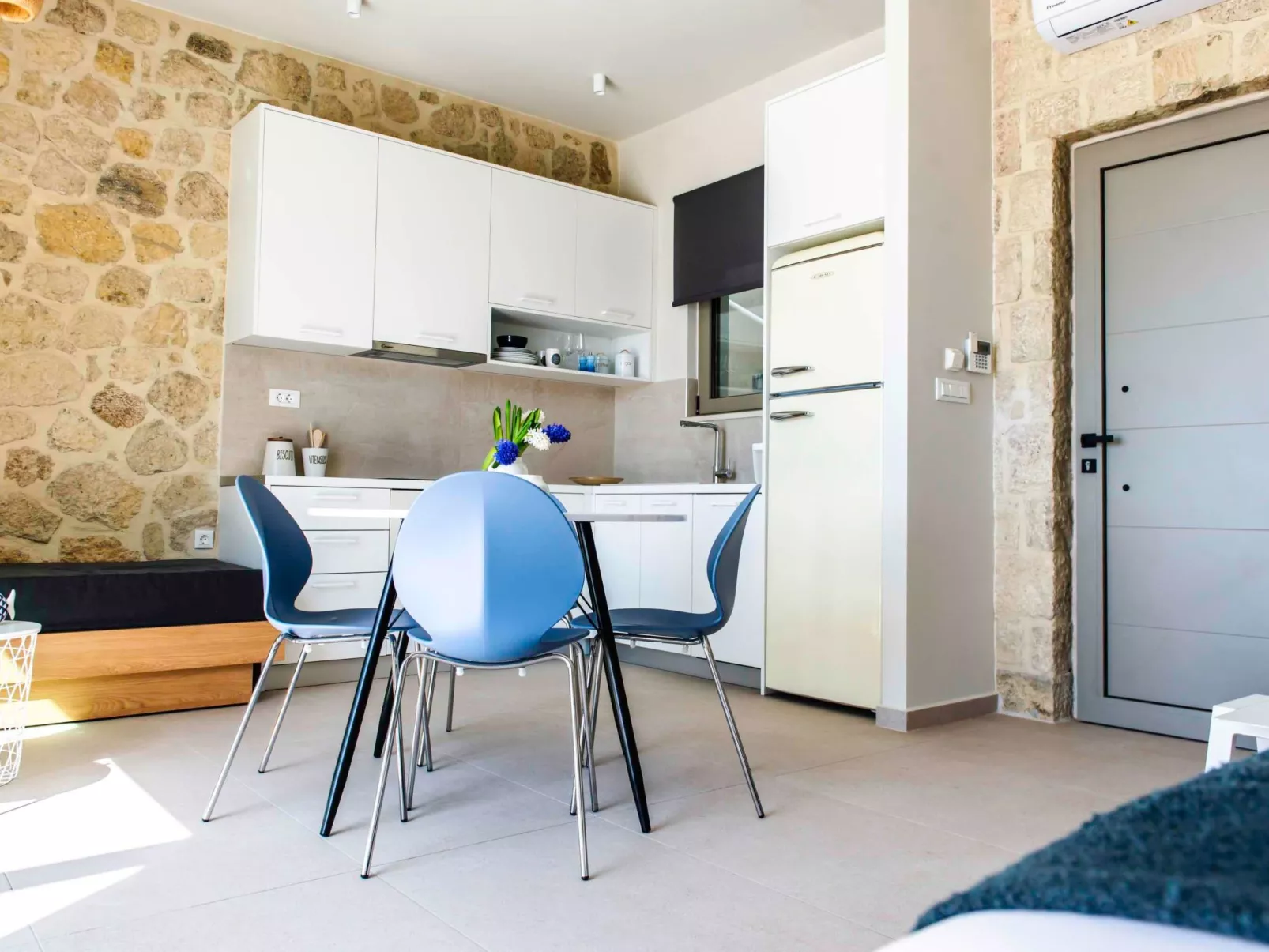 Villa Vista I''Free'' Beheizter Pool, atemberaubender Meerblick-Drinnen