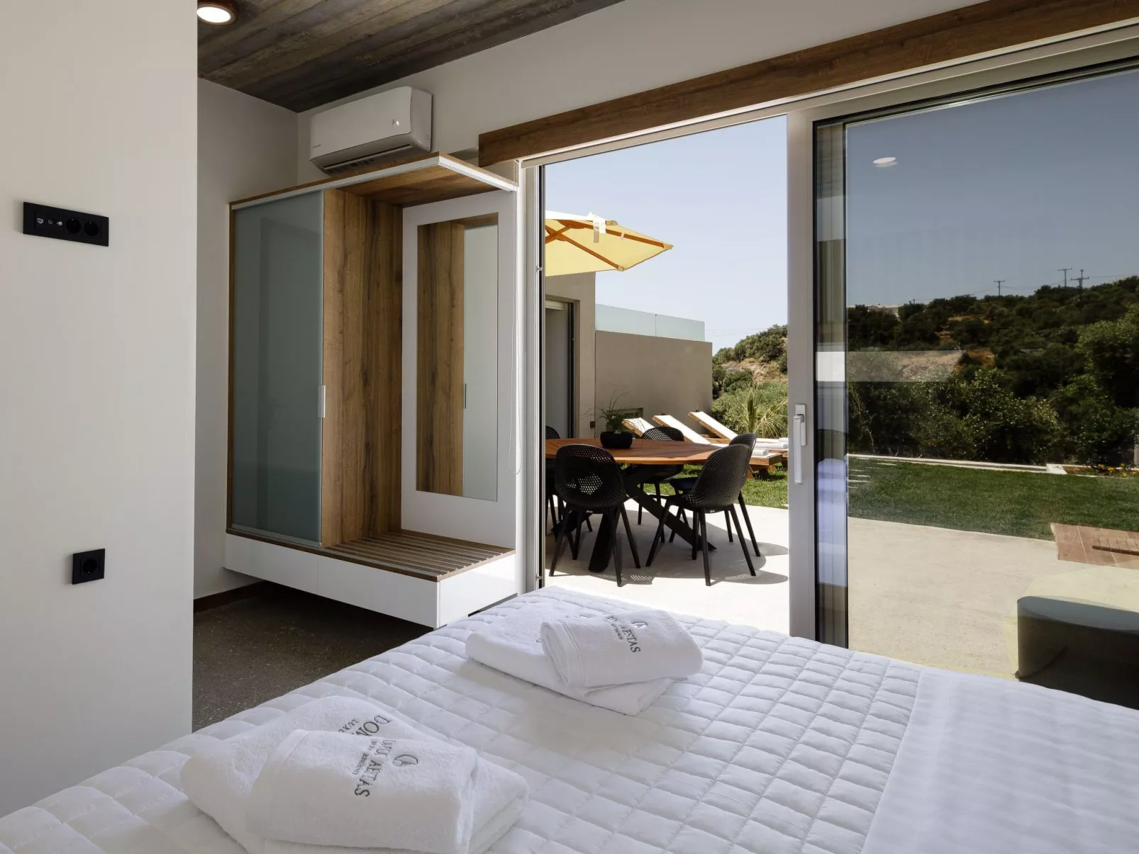 "Domus Aestas Myrtia"-Inside